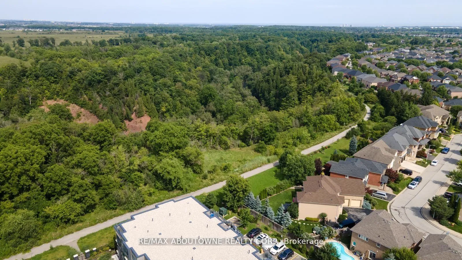 Photo 25 of Unit B217, 5240 Dundas Street, Burlington, Orchard — HOMEH