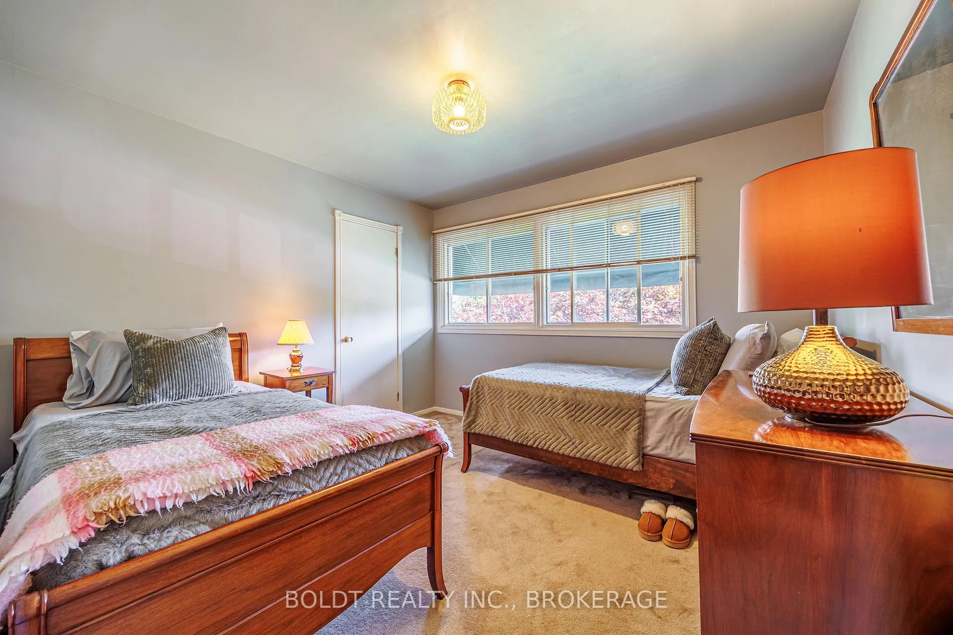 Photo 26 of 7 Mayholme Court, St. Catharines, Martindale Pond — HOMEH