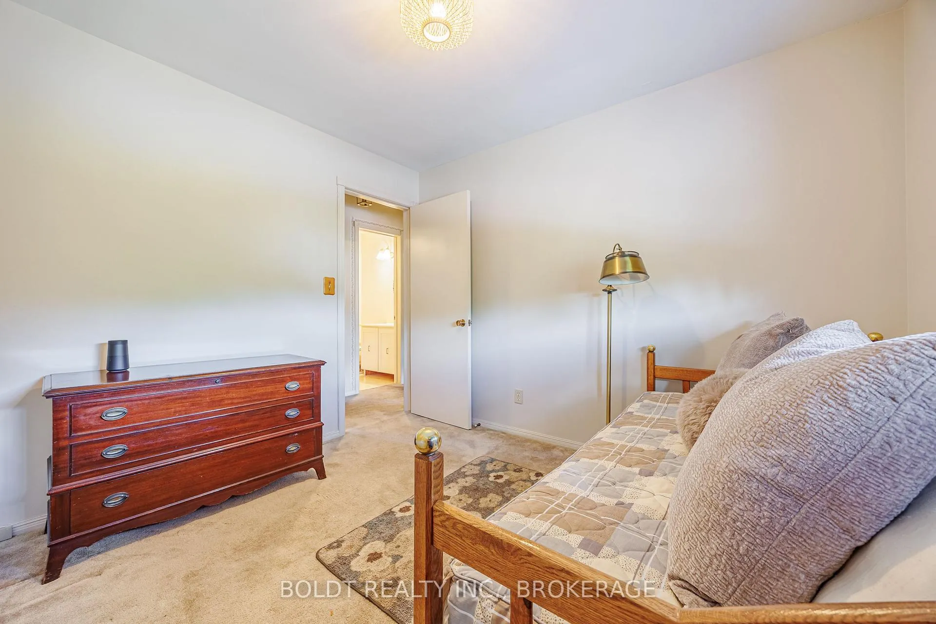 Photo 28 of 7 Mayholme Court, St. Catharines, Martindale Pond — HOMEH