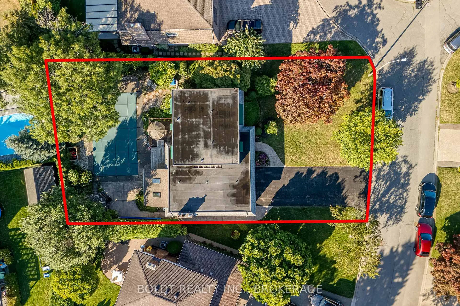 Photo 39 of 7 Mayholme Court, St. Catharines, Martindale Pond — HOMEH