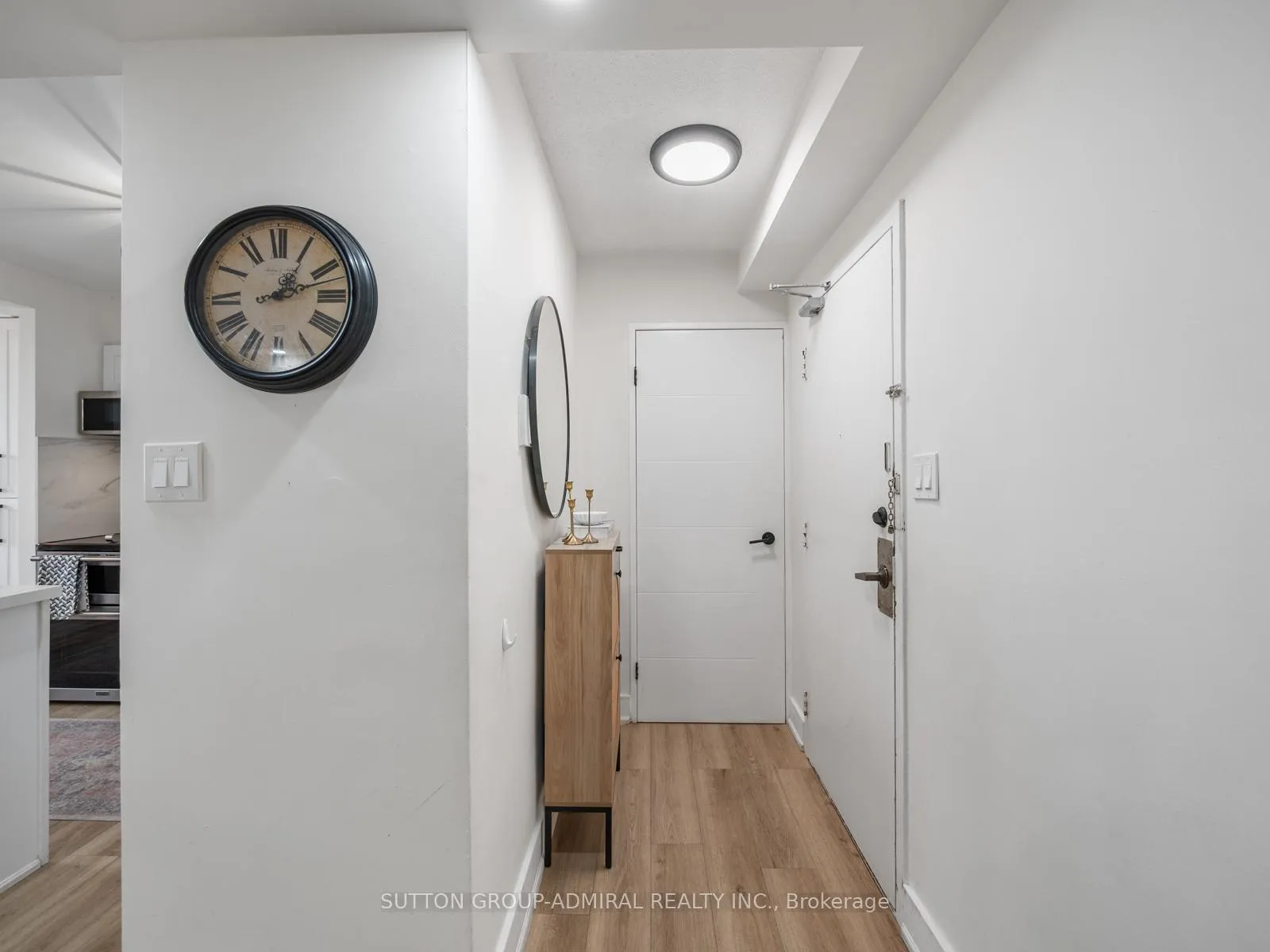 Photo 2 of Unit 1603, 20 Edgecliff Golfway, Toronto, Flemingdon Park — HOMEH