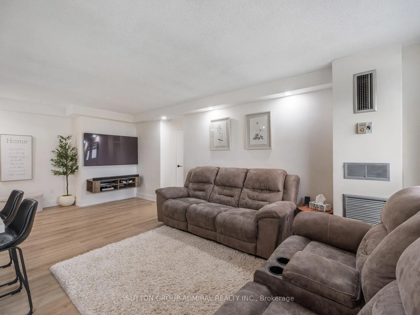 Photo 5 of Unit 1603, 20 Edgecliff Golfway, Toronto, Flemingdon Park — HOMEH