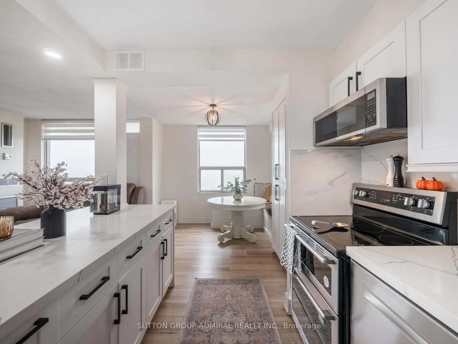 Photo 10 of Unit 1603, 20 Edgecliff Golfway, Toronto, Flemingdon Park — HOMEH