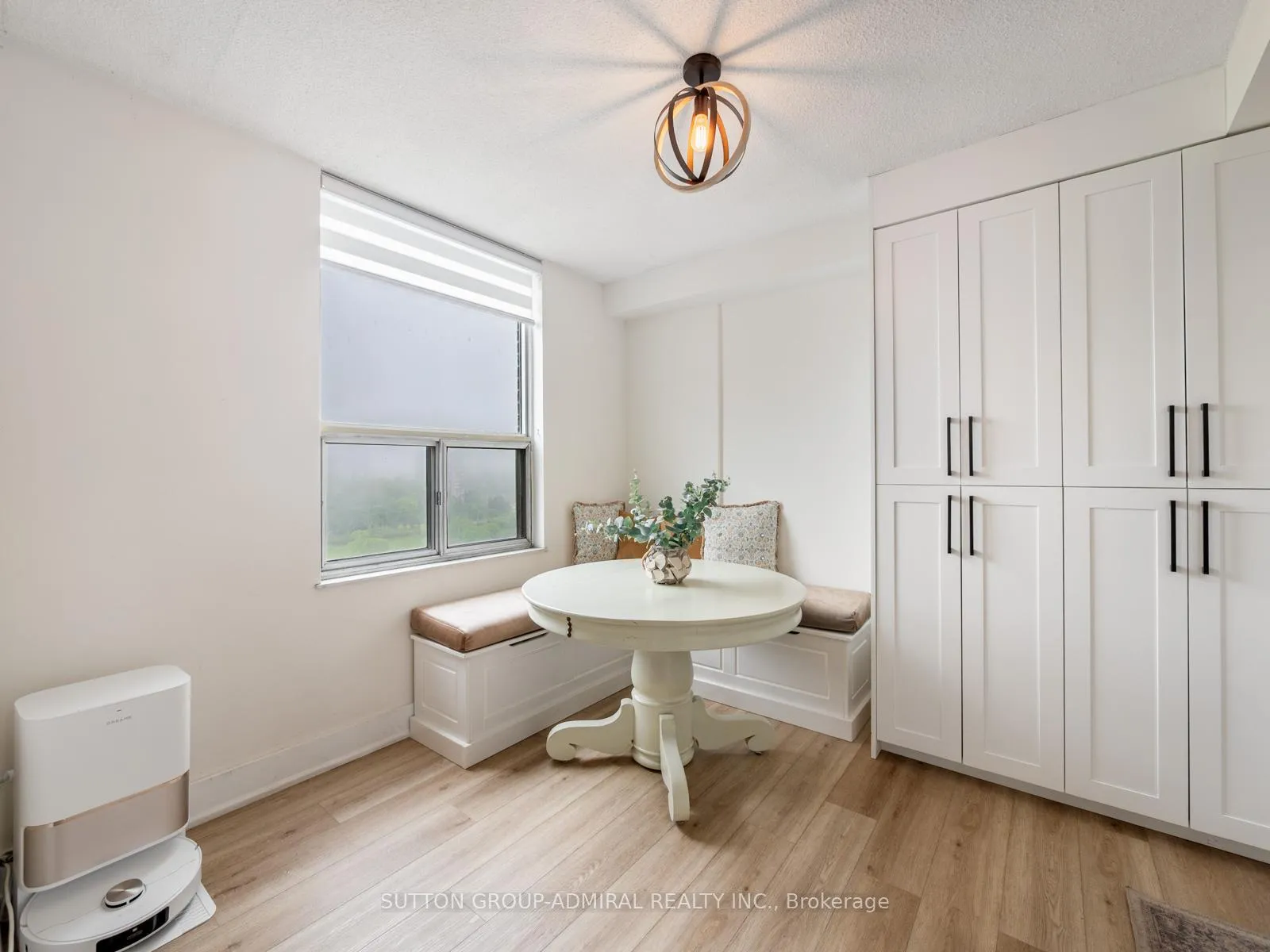 Photo 12 of Unit 1603, 20 Edgecliff Golfway, Toronto, Flemingdon Park — HOMEH