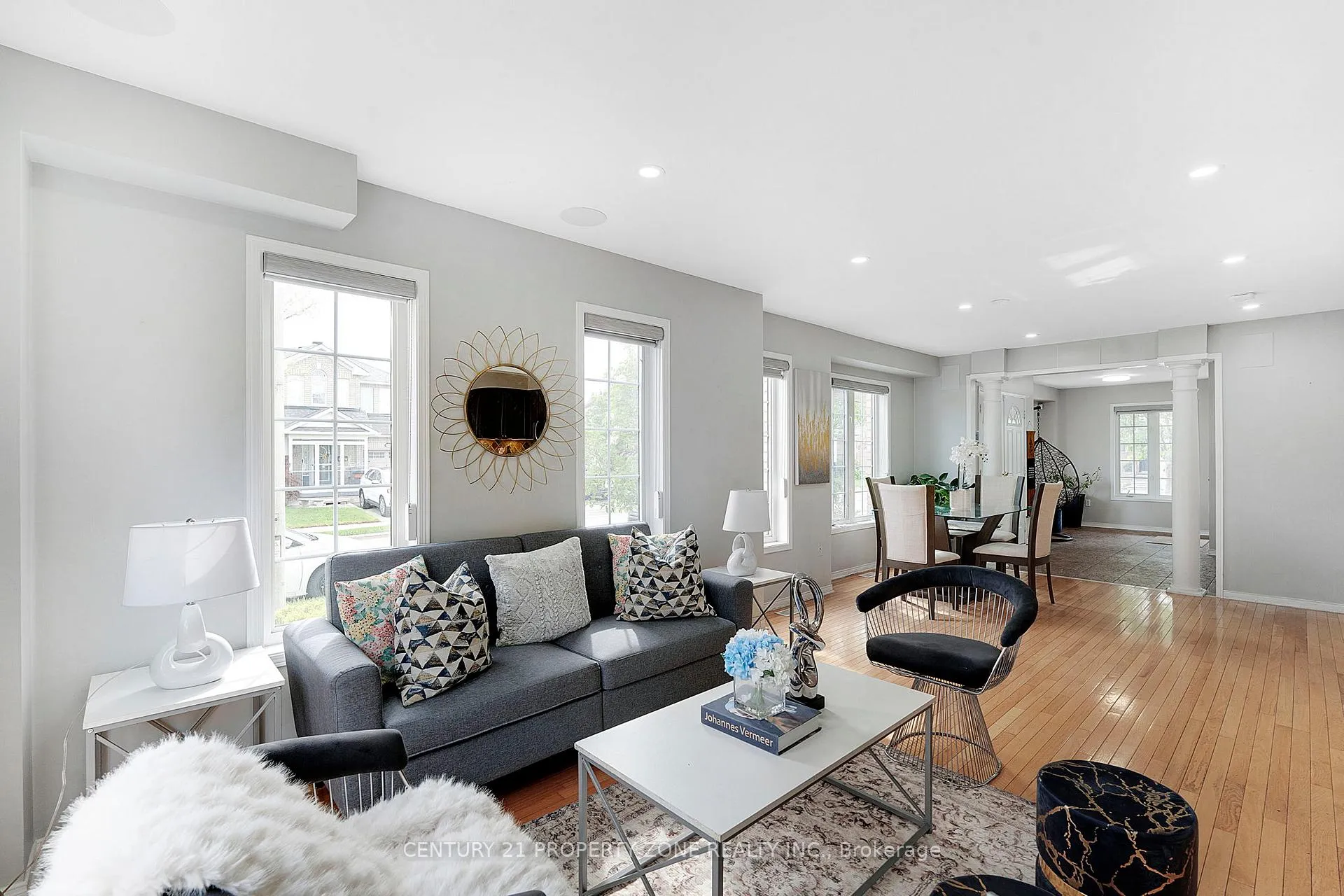 Photo 11 of 29 Oakmeadow Drive, Brampton, Fletcher's Meadow — HOMEH