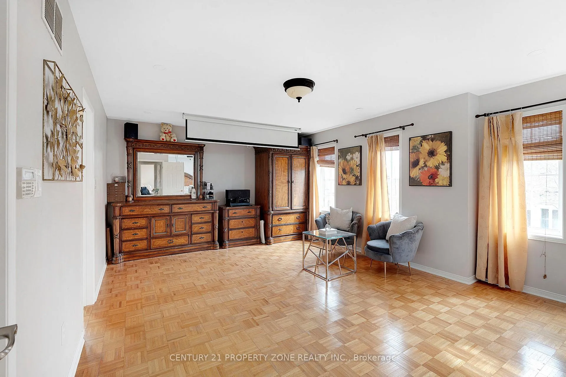 Photo 16 of 29 Oakmeadow Drive, Brampton, Fletcher's Meadow — HOMEH
