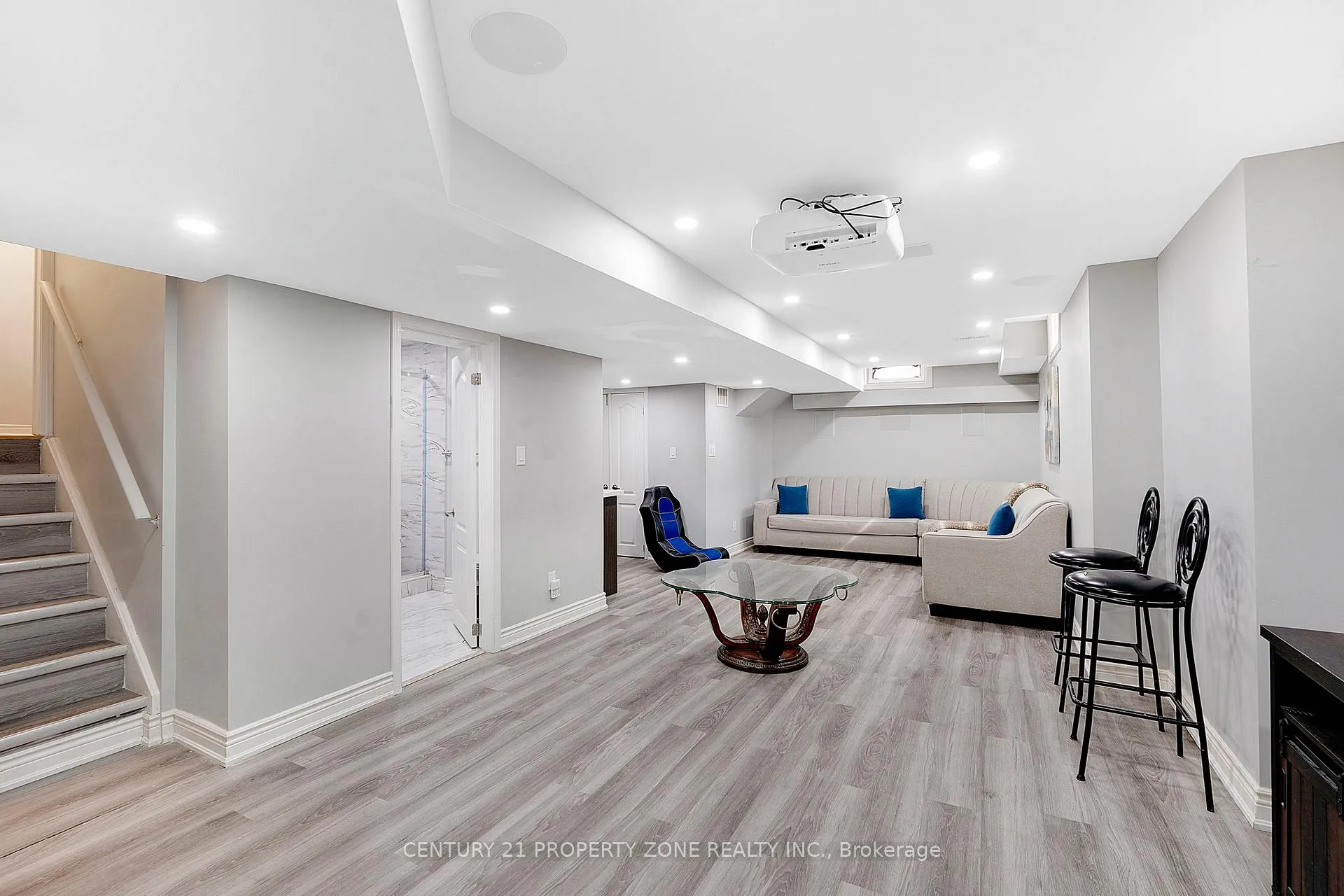 Photo 26 of 29 Oakmeadow Drive, Brampton, Fletcher's Meadow — HOMEH