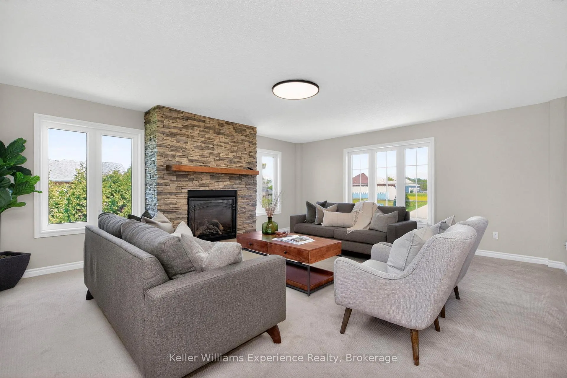 Photo 19 of 26 Lynn Street, Tiny, Perkinsfield — HOMEH