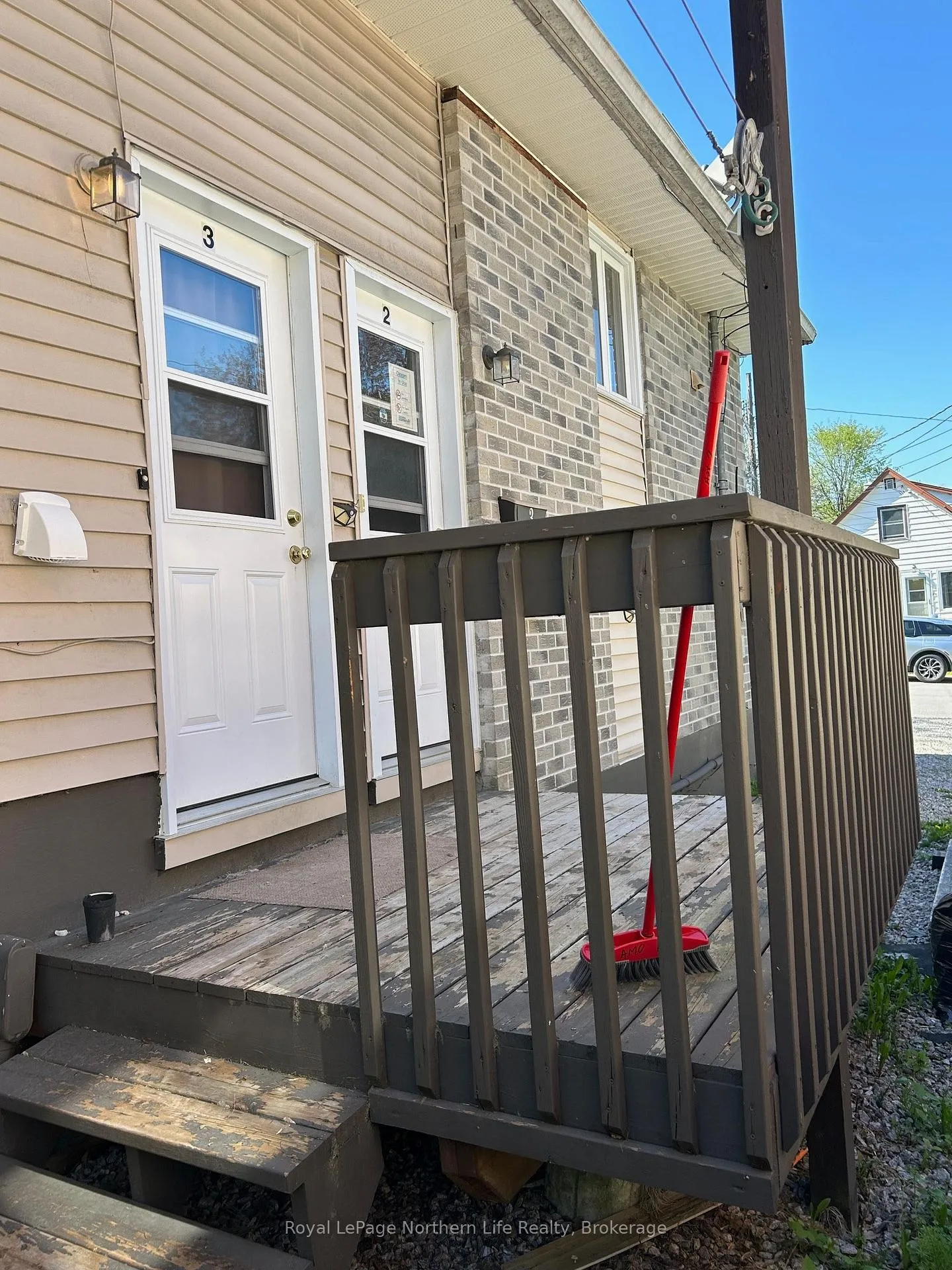 Photo 4 of 431 Dudley Avenue, North Bay, Central — HOMEH