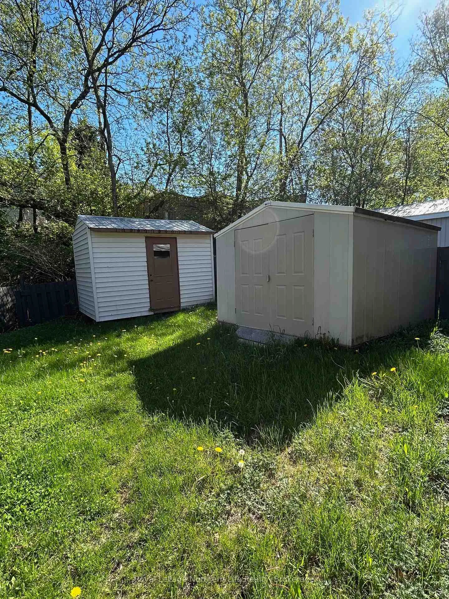Photo 5 of 431 Dudley Avenue, North Bay, Central — HOMEH
