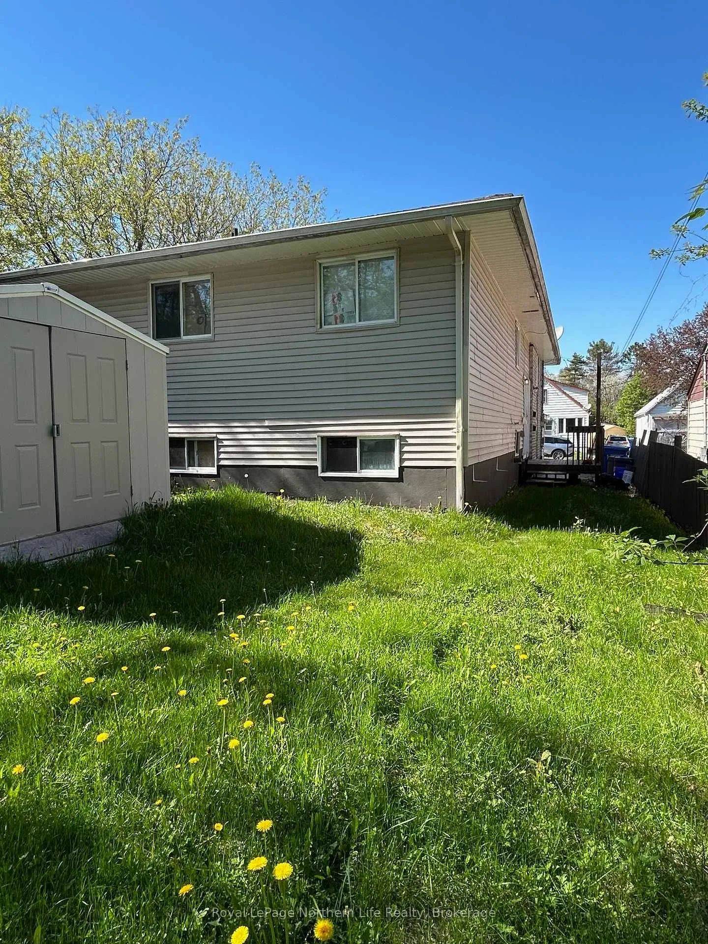 Photo 6 of 431 Dudley Avenue, North Bay, Central — HOMEH