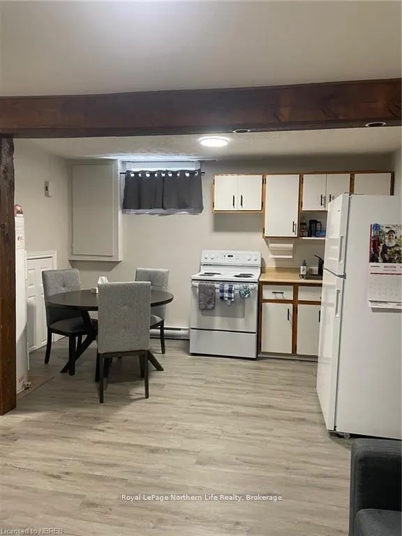 Photo 14 of 431 Dudley Avenue, North Bay, Central — HOMEH