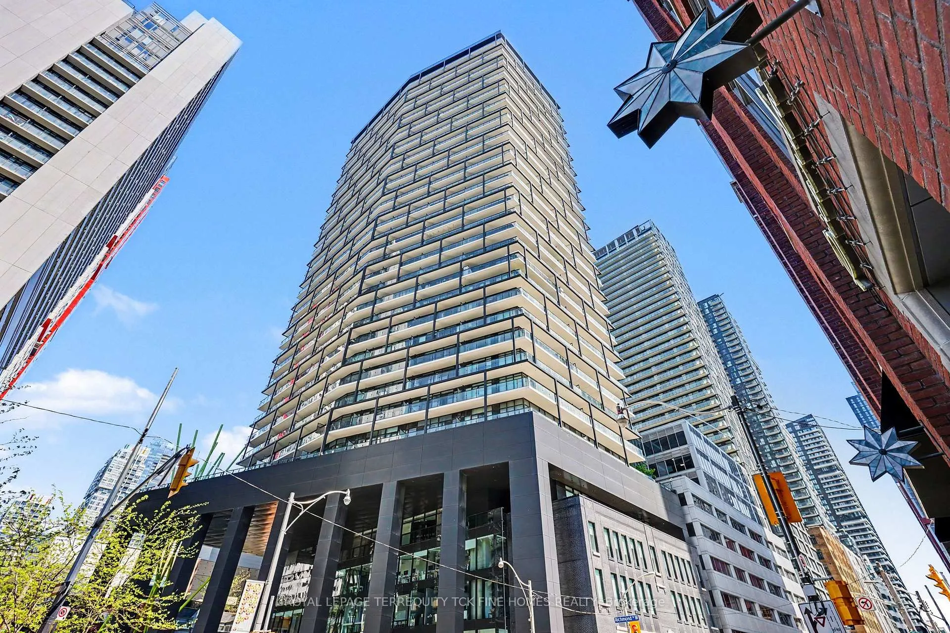 Photo 2 of Unit 2703, 125 Peter Street, Toronto, Waterfront Communities — HOMEH
