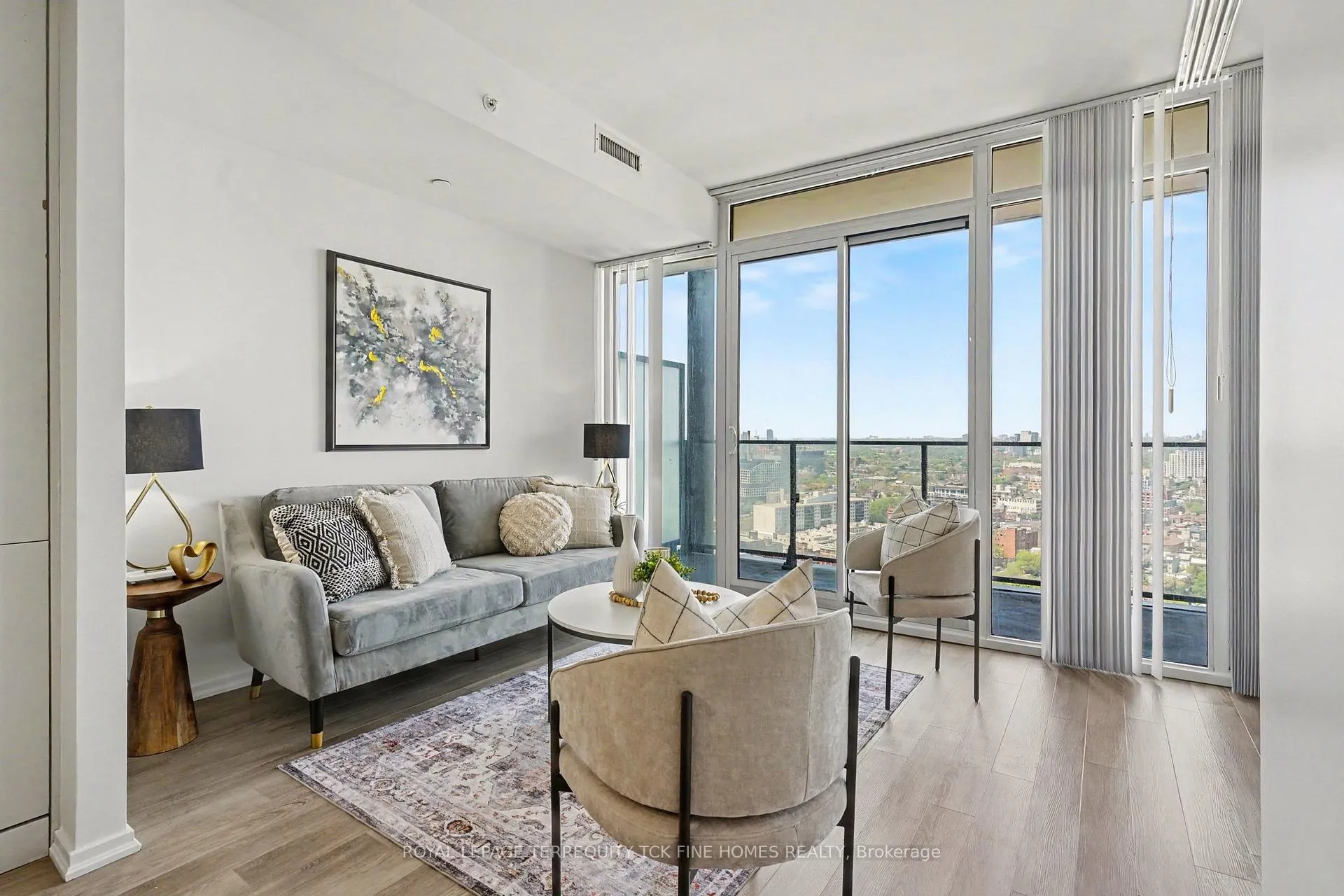 Photo 3 of Unit 2703, 125 Peter Street, Toronto, Waterfront Communities — HOMEH
