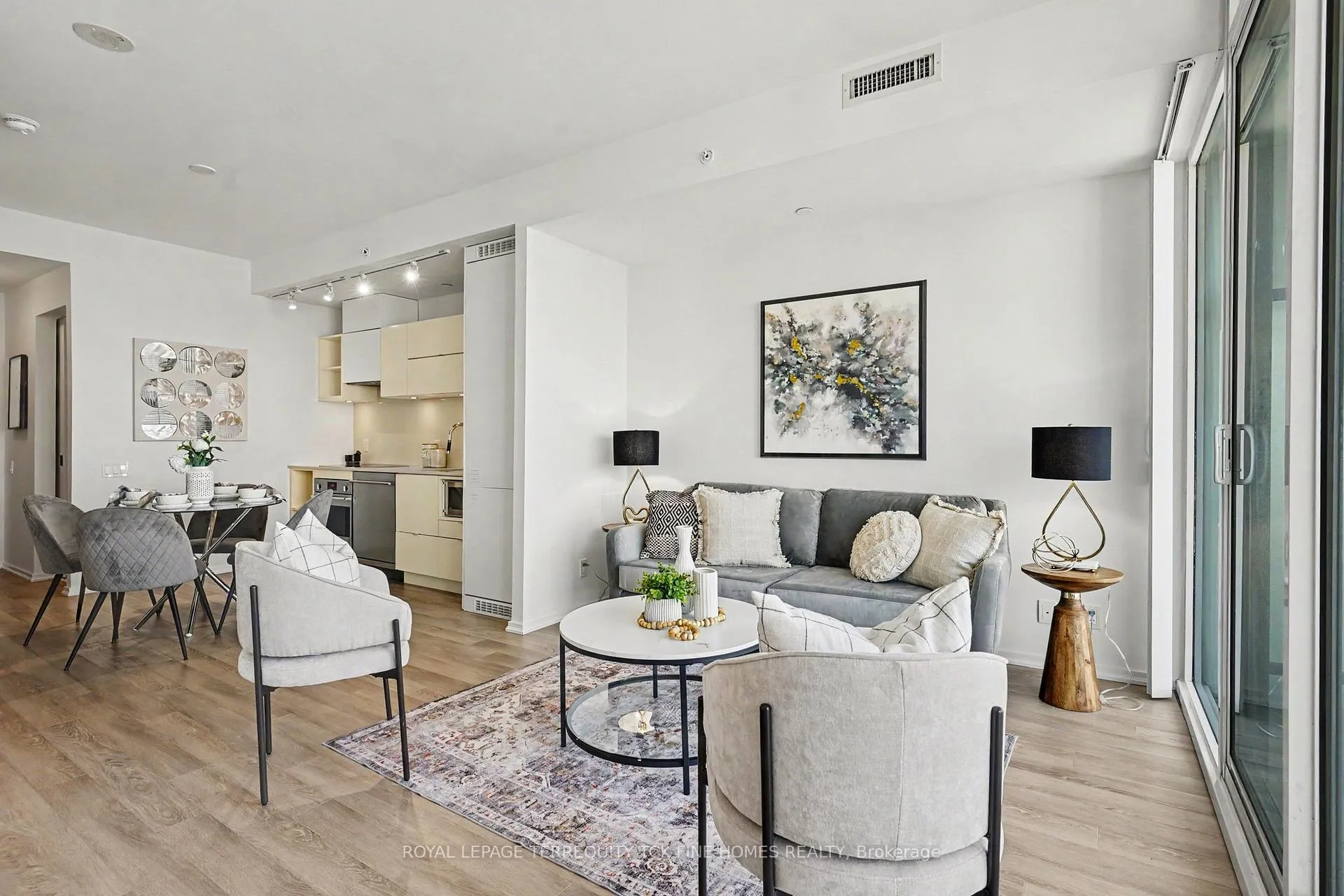 Photo 5 of Unit 2703, 125 Peter Street, Toronto, Waterfront Communities — HOMEH