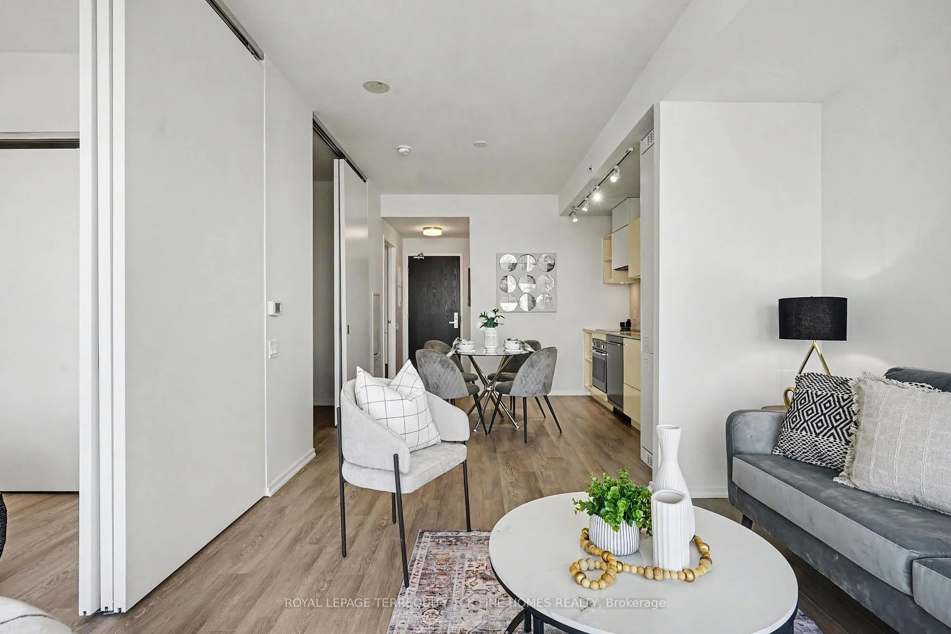 Photo 8 of Unit 2703, 125 Peter Street, Toronto, Waterfront Communities — HOMEH