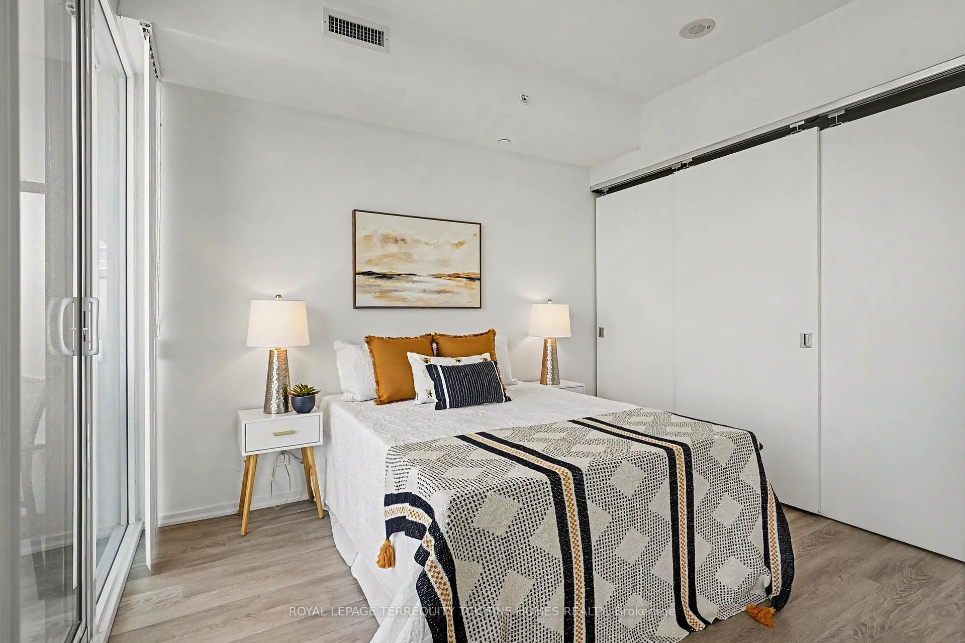 Photo 16 of Unit 2703, 125 Peter Street, Toronto, Waterfront Communities — HOMEH