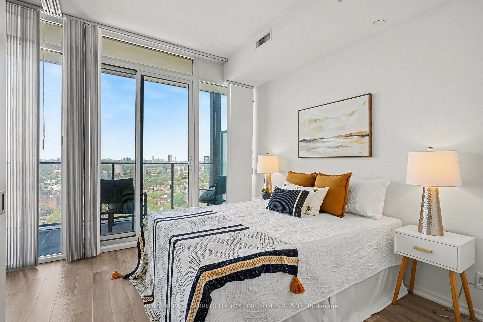 Photo 18 of Unit 2703, 125 Peter Street, Toronto, Waterfront Communities — HOMEH