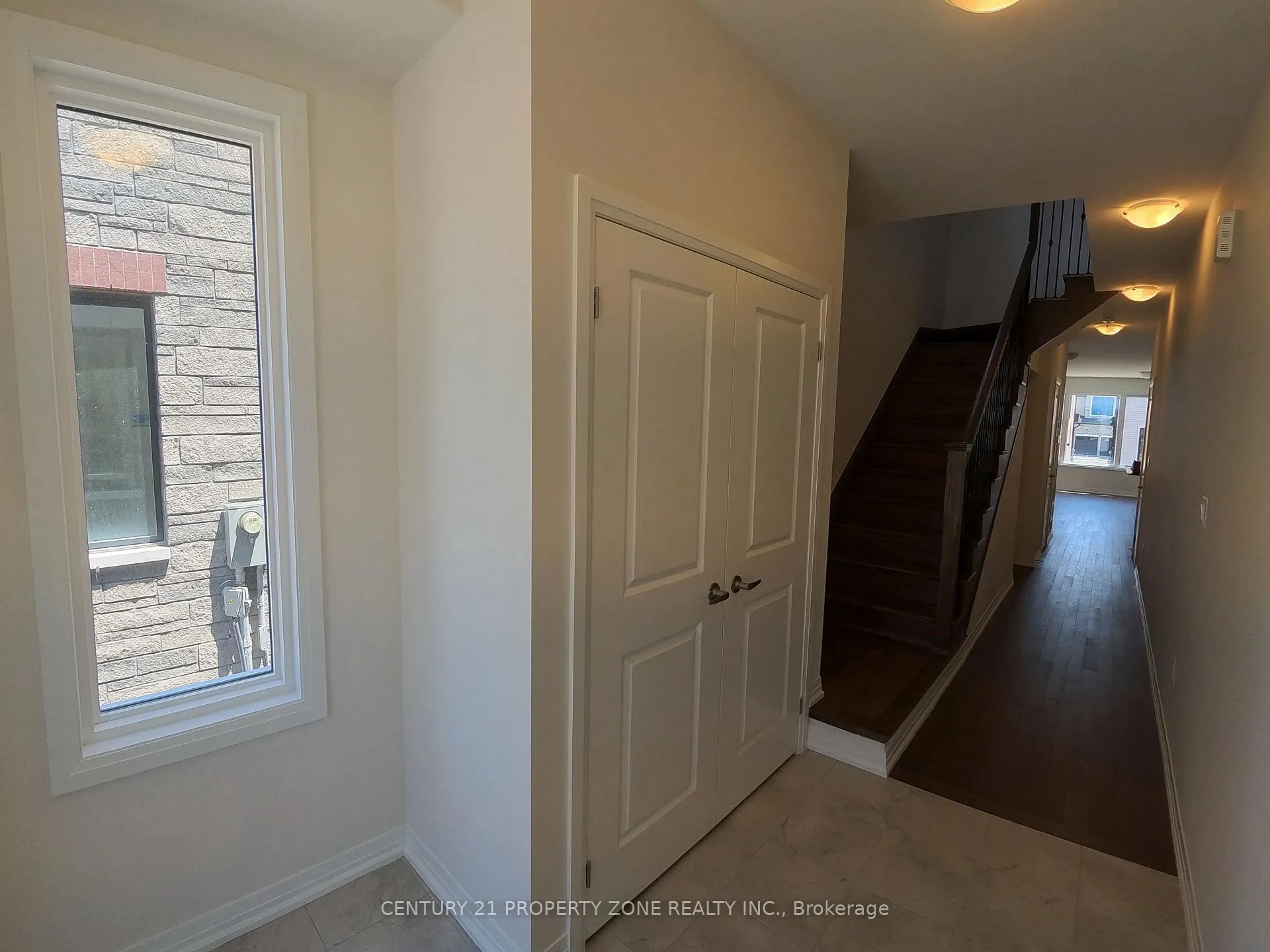 Photo 4 of 29 Boswell Drive, Brampton, Bram East — HOMEH