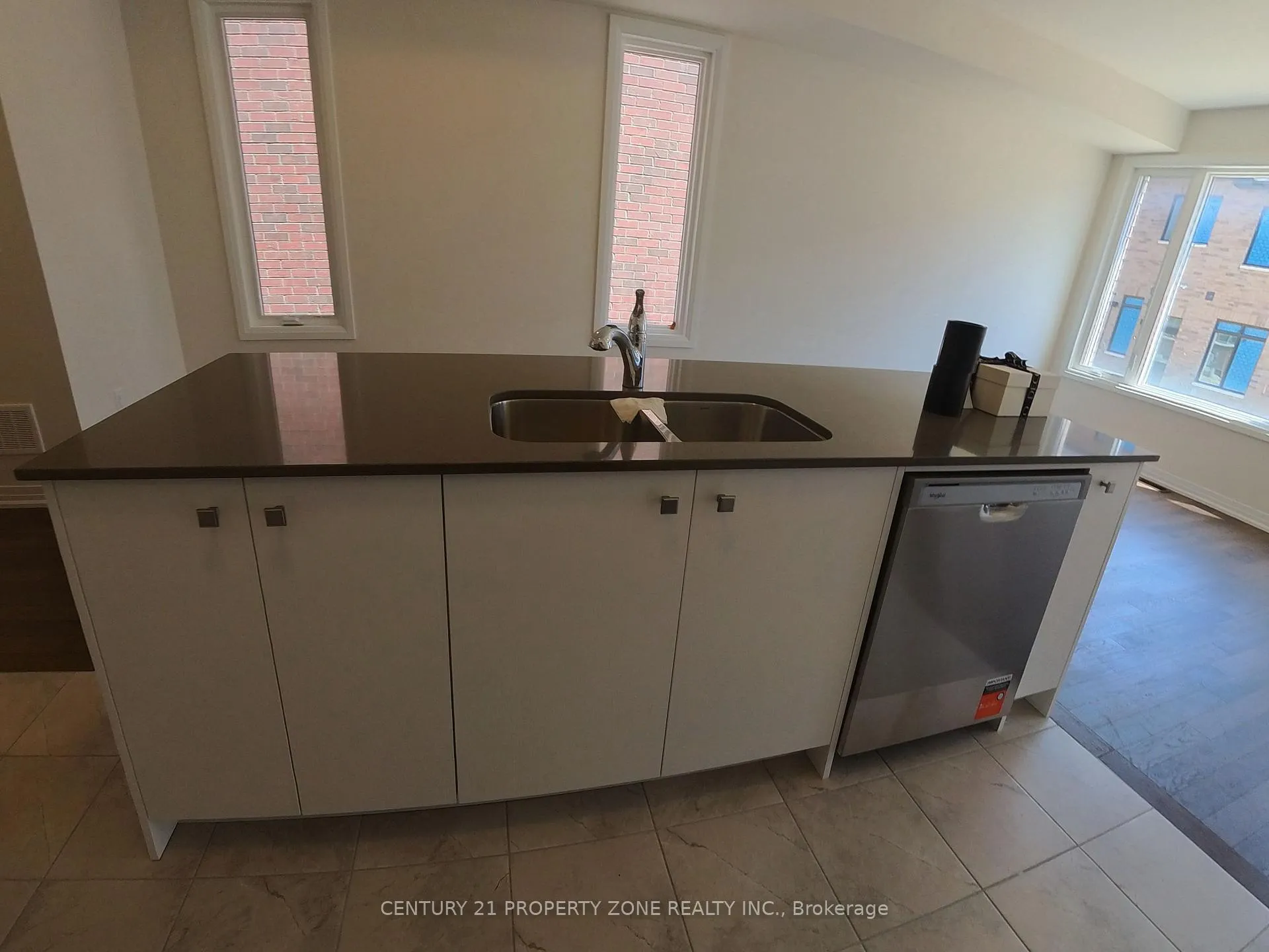 Photo 9 of 29 Boswell Drive, Brampton, Bram East — HOMEH