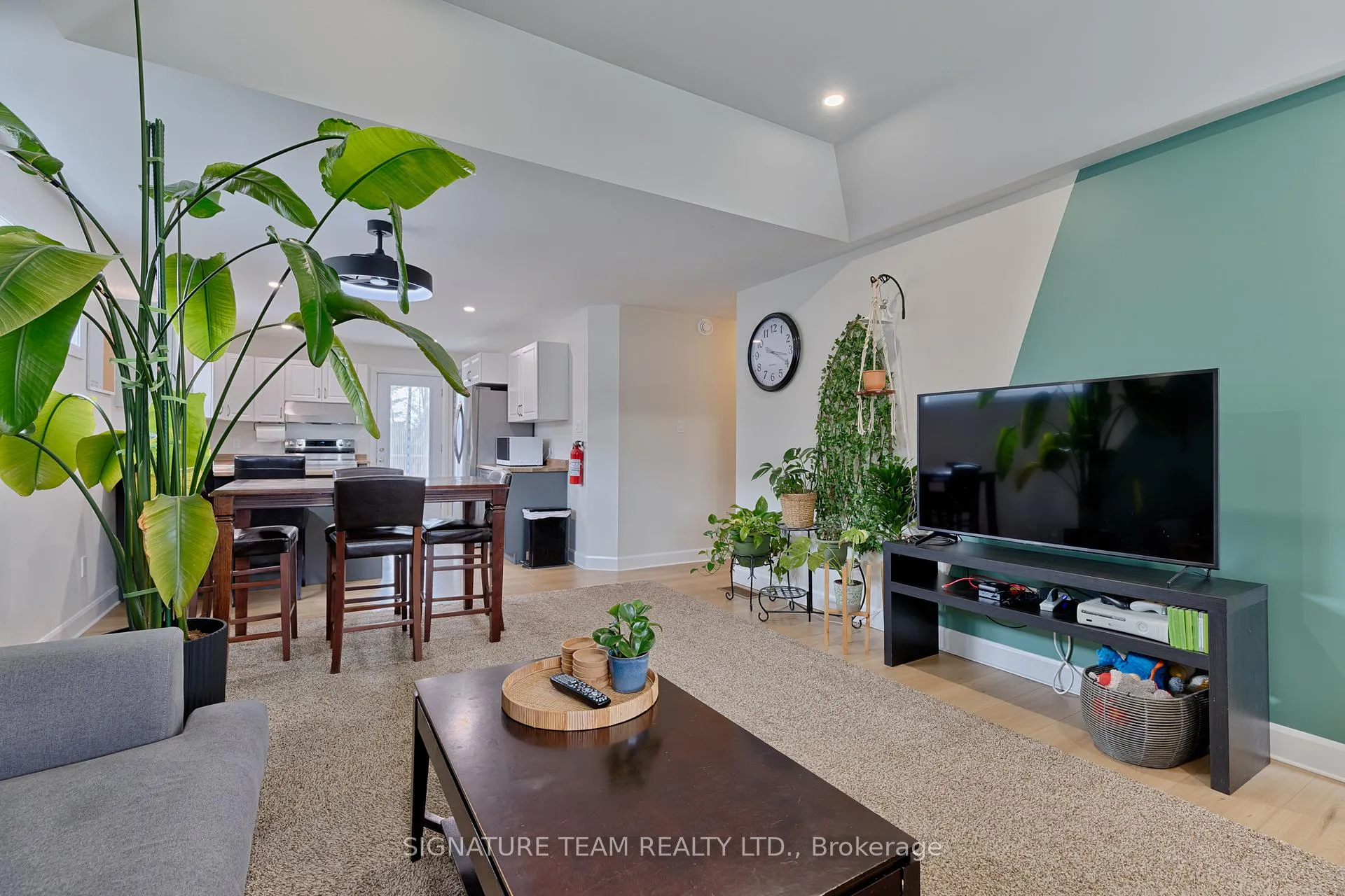Photo 9 of 28 Terrance Drive, Petawawa — HOMEH