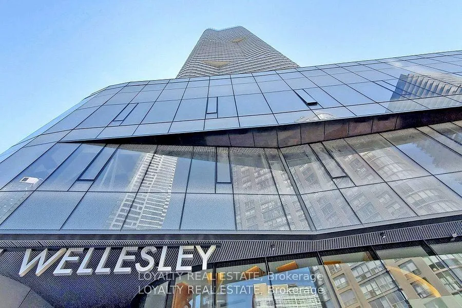 Photo 4 of Unit 1107, 11 Wellesley Street W, Toronto, Bay Street Corridor — HOMEH