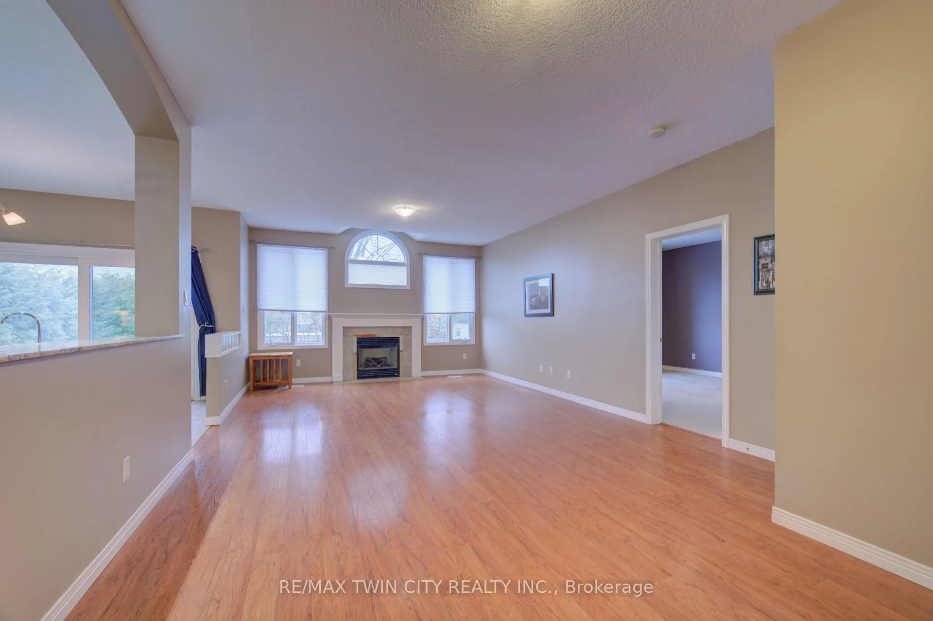 Photo 5 of 11 Carolinian Lane, Cambridge, St. Andrews Estates — HOMEH