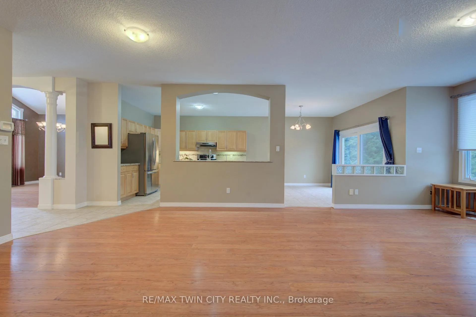 Photo 6 of 11 Carolinian Lane, Cambridge, St. Andrews Estates — HOMEH