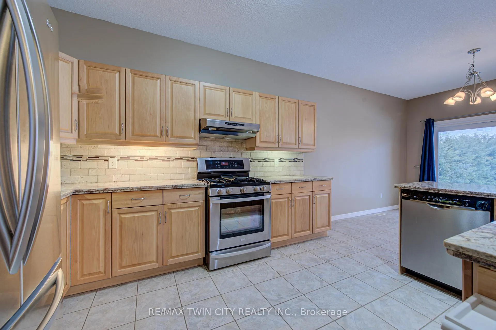 Photo 13 of 11 Carolinian Lane, Cambridge, St. Andrews Estates — HOMEH