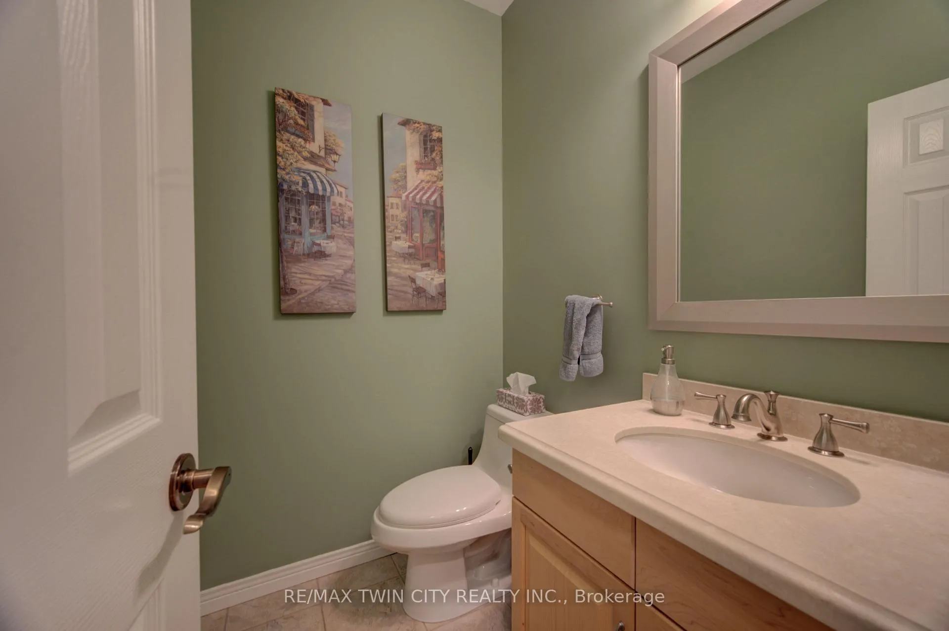 Photo 19 of 11 Carolinian Lane, Cambridge, St. Andrews Estates — HOMEH
