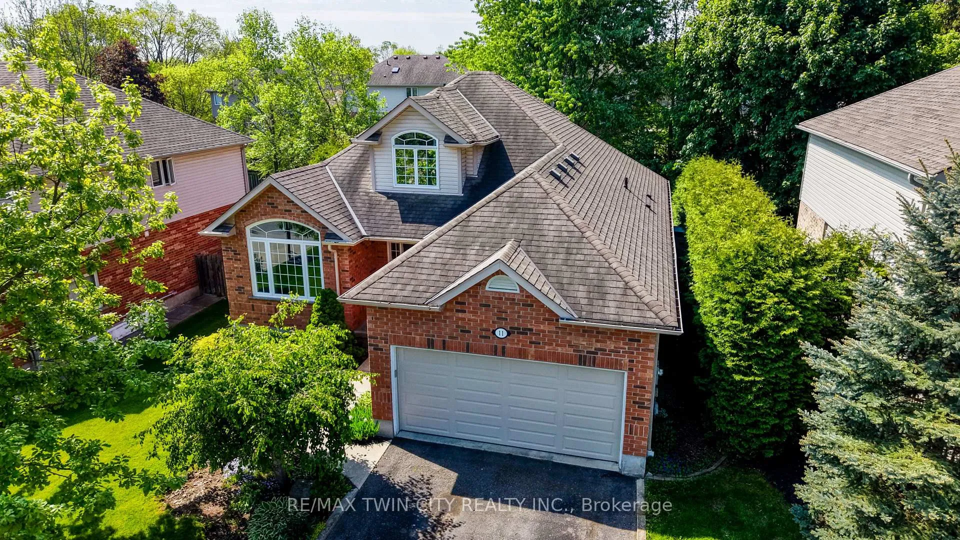 Photo 1 of 11 Carolinian Lane, Cambridge, St. Andrews Estates — HOMEH