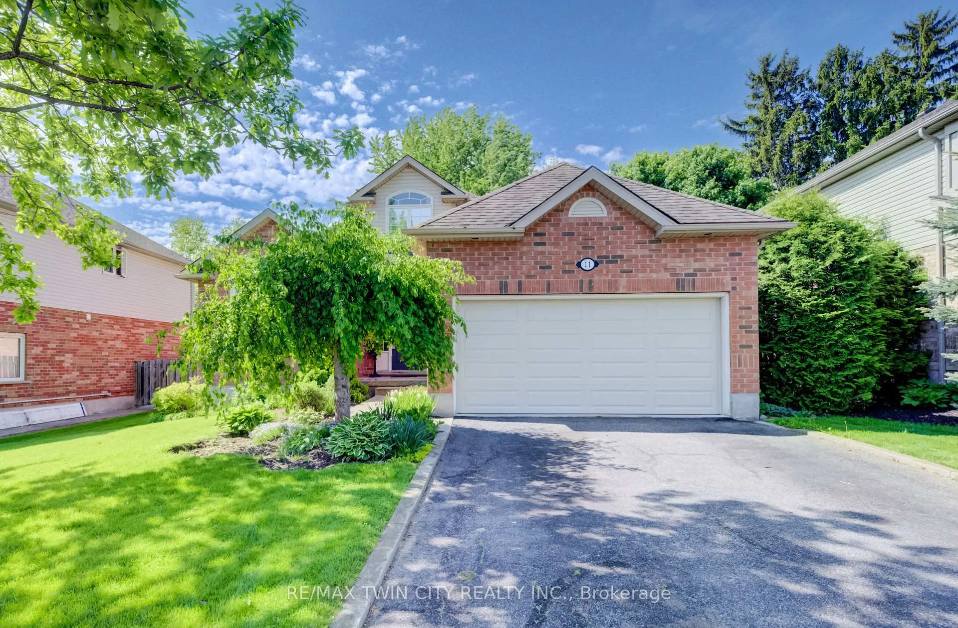 Photo 36 of 11 Carolinian Lane, Cambridge, St. Andrews Estates — HOMEH