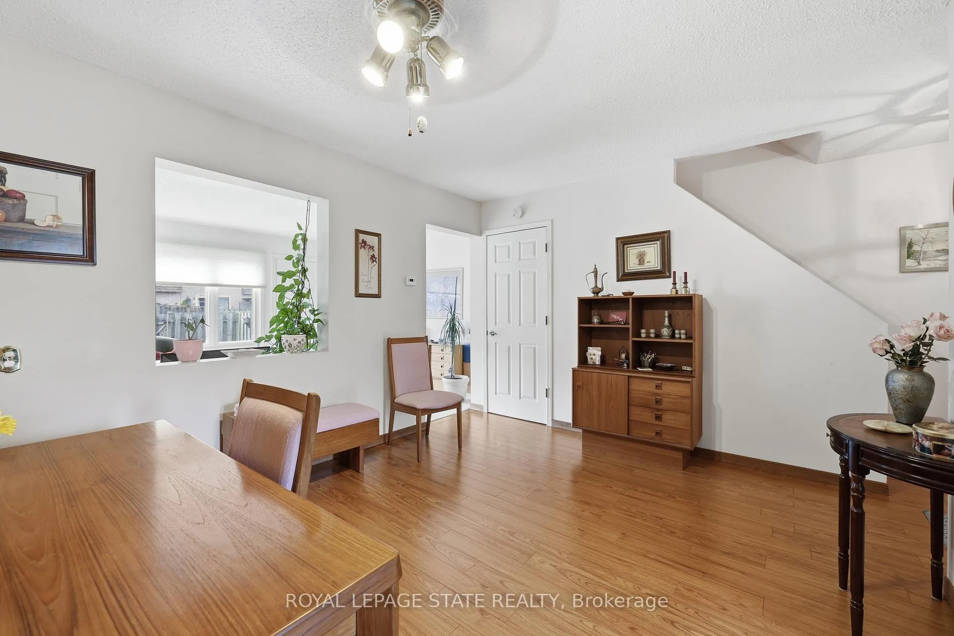 Photo 10 of Unit 21, 299 Limeridge Road W, Hamilton, Rolston — HOMEH
