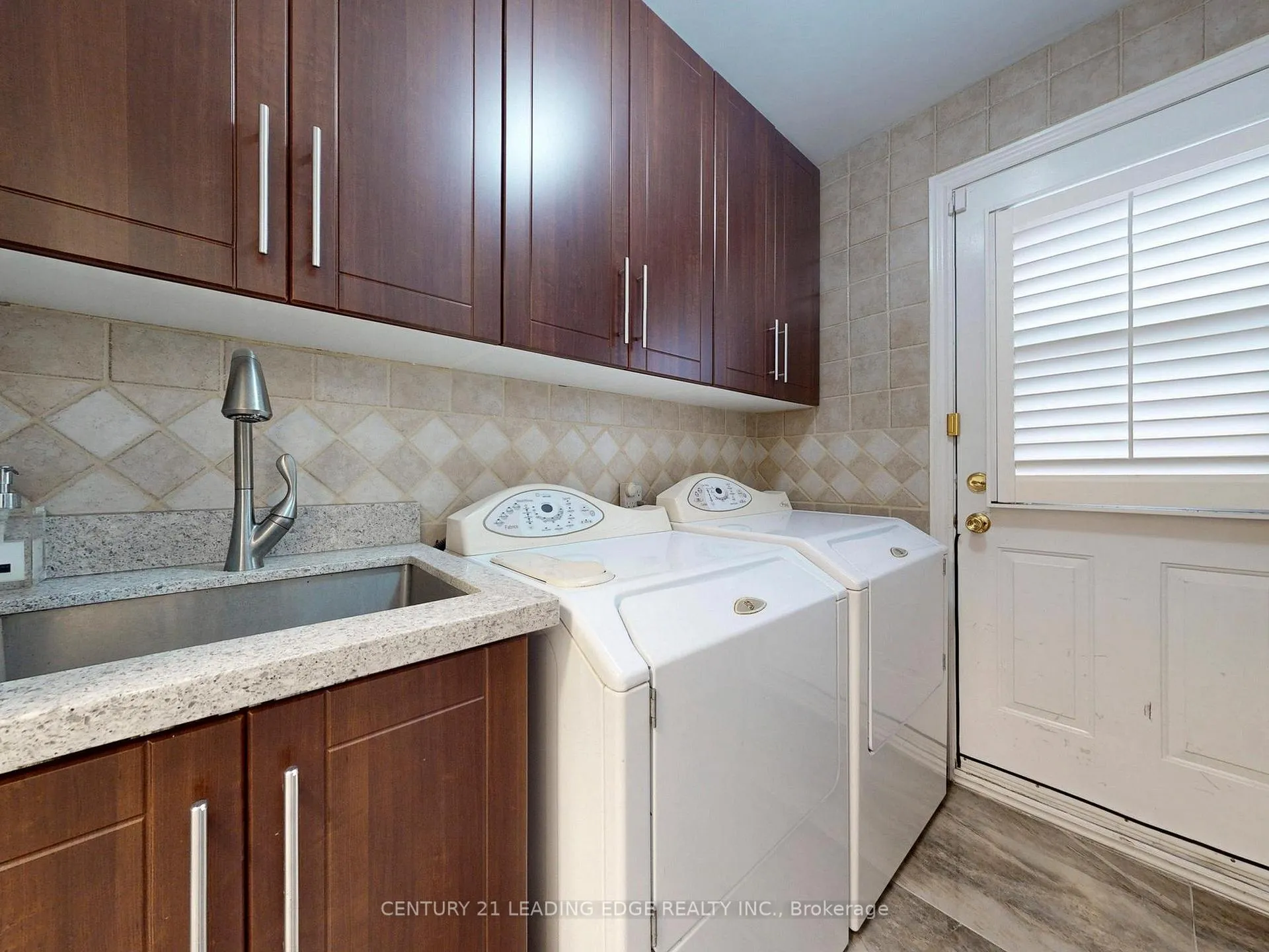Photo 16 of 77 Sunbird Boulevard, Georgina, Keswick North — HOMEH