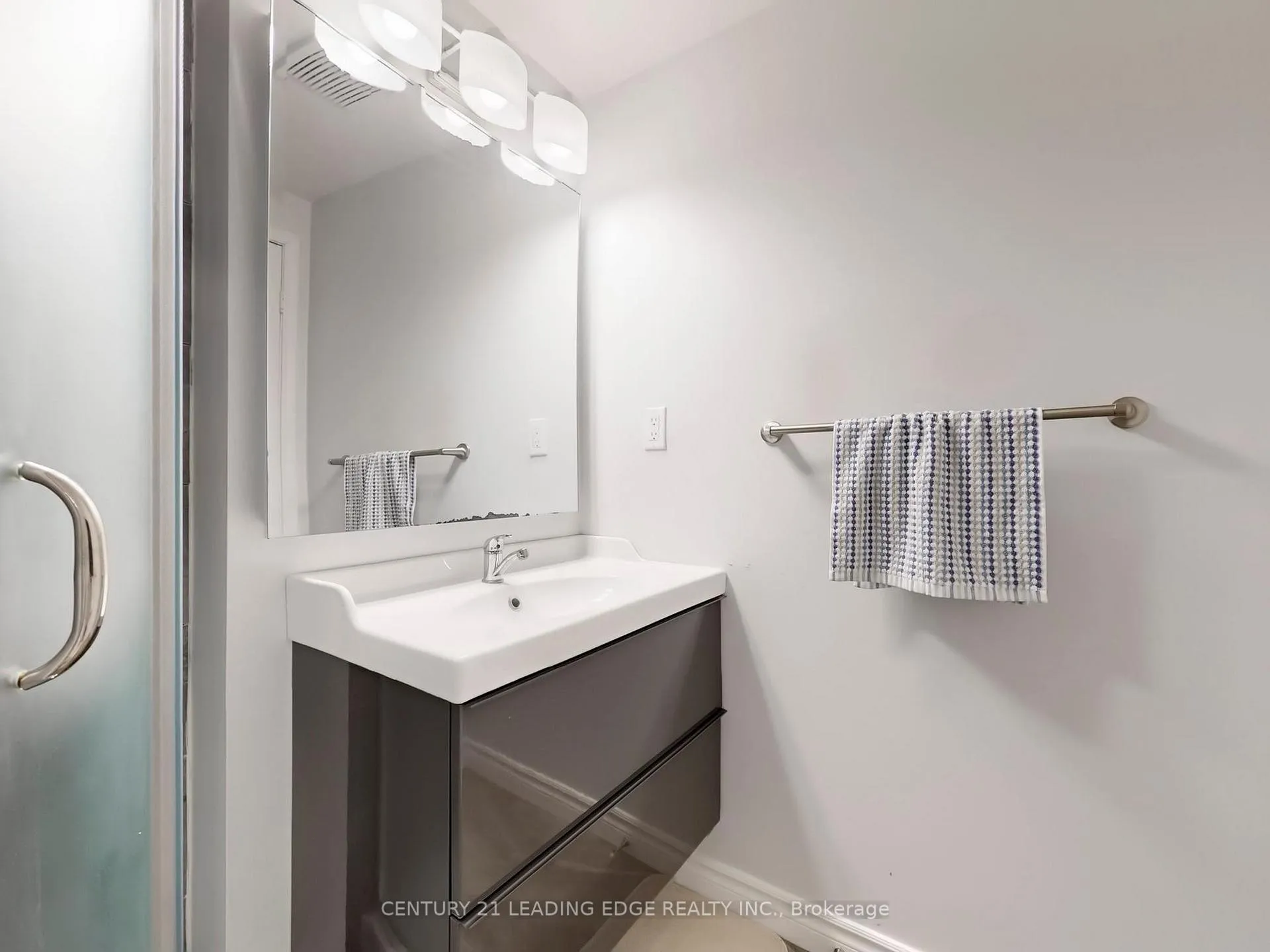 Photo 33 of 77 Sunbird Boulevard, Georgina, Keswick North — HOMEH