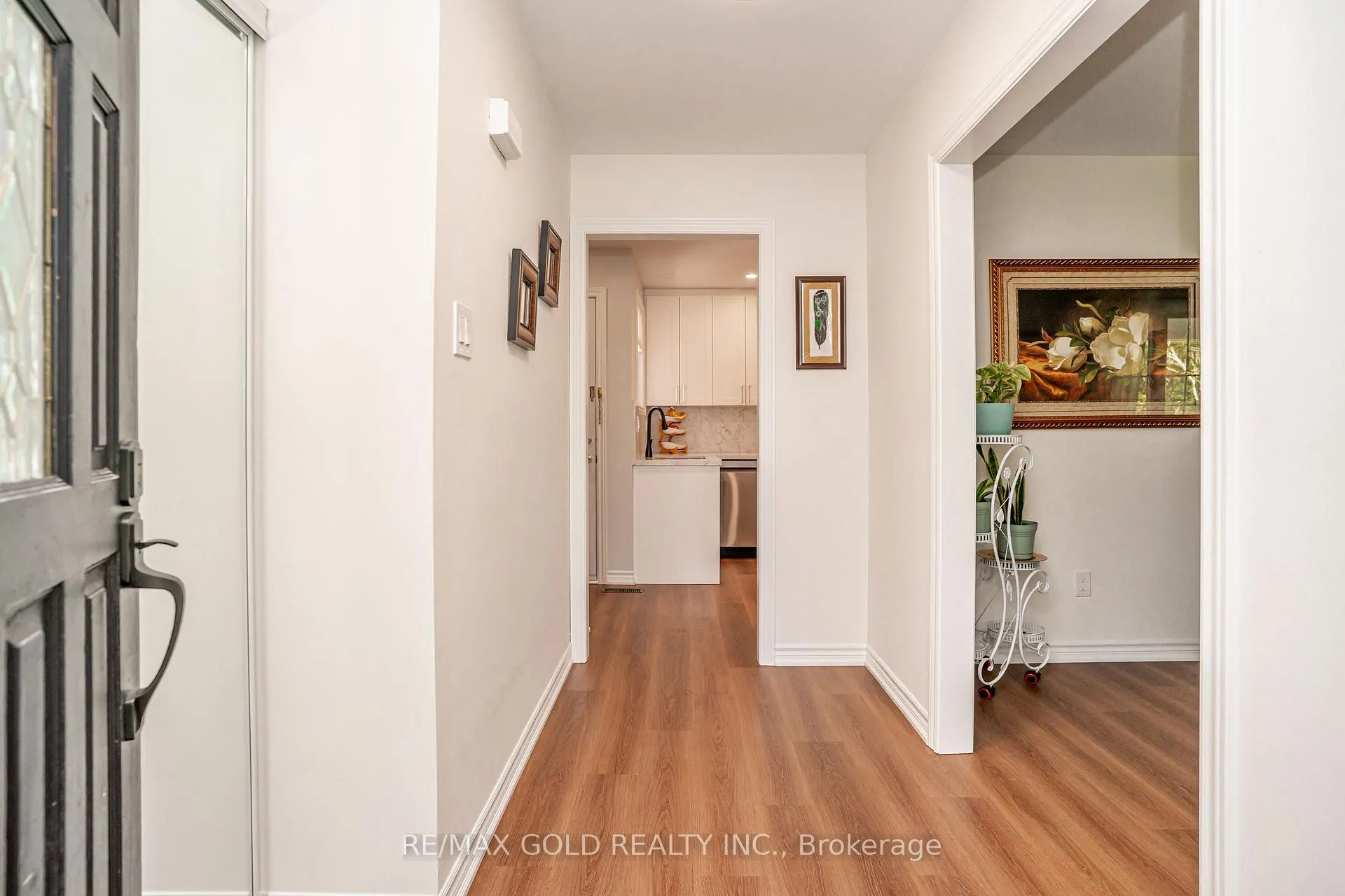 Photo 7 of 75 Mancroft Crescent, Brampton, Central Park — HOMEH