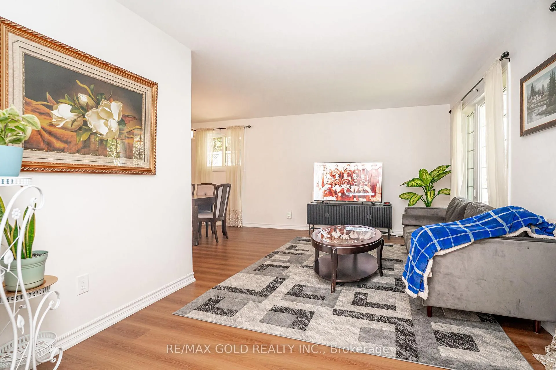 Photo 8 of 75 Mancroft Crescent, Brampton, Central Park — HOMEH