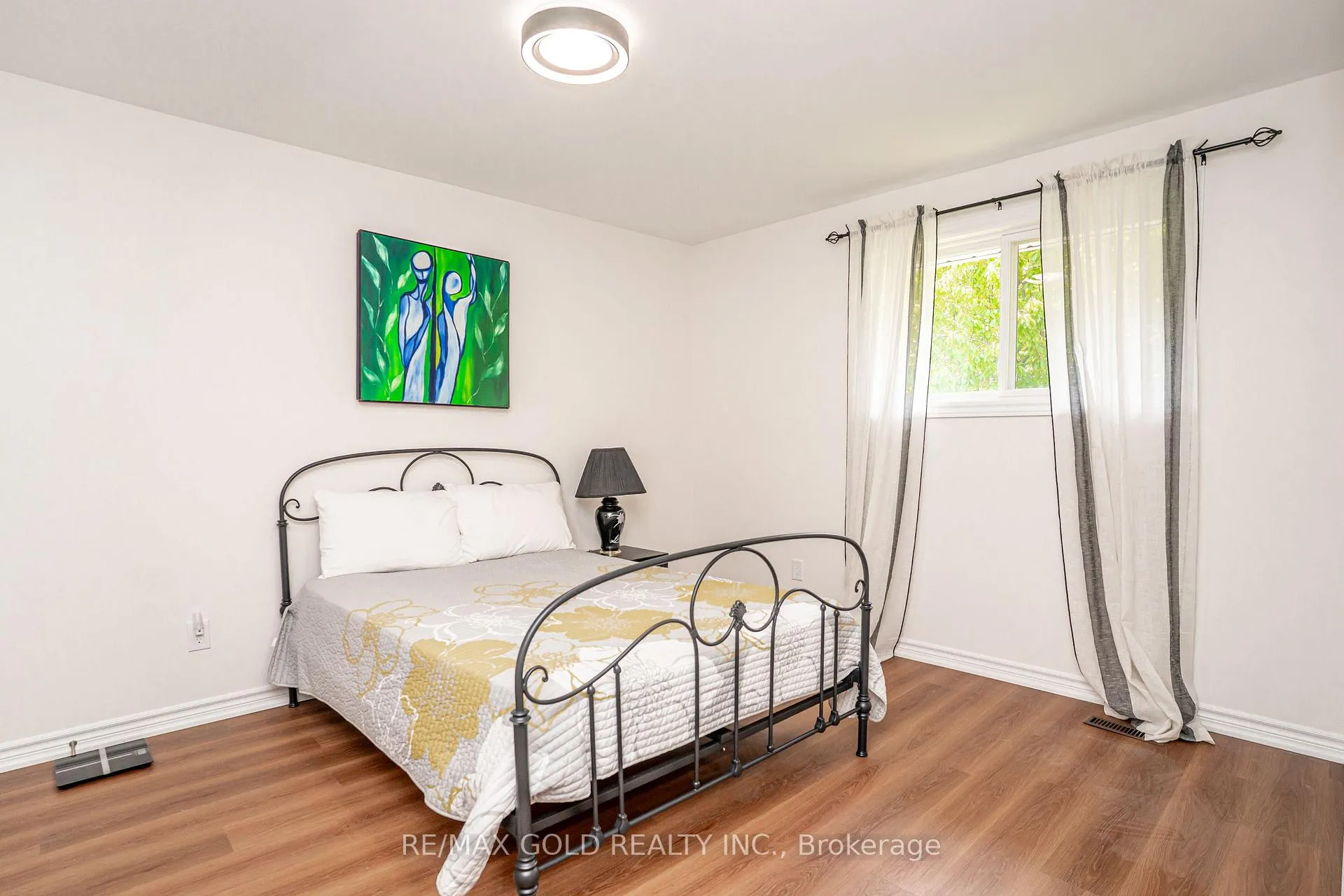 Photo 21 of 75 Mancroft Crescent, Brampton, Central Park — HOMEH
