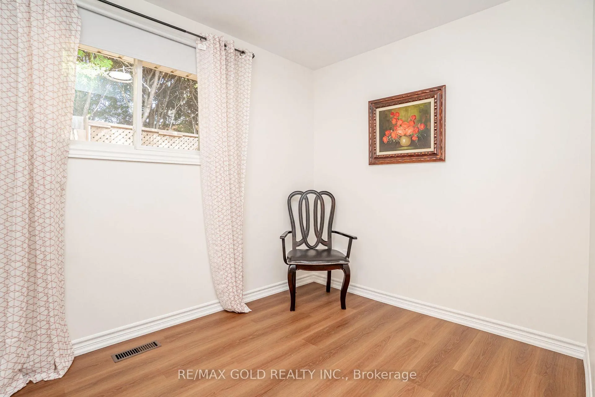 Photo 25 of 75 Mancroft Crescent, Brampton, Central Park — HOMEH