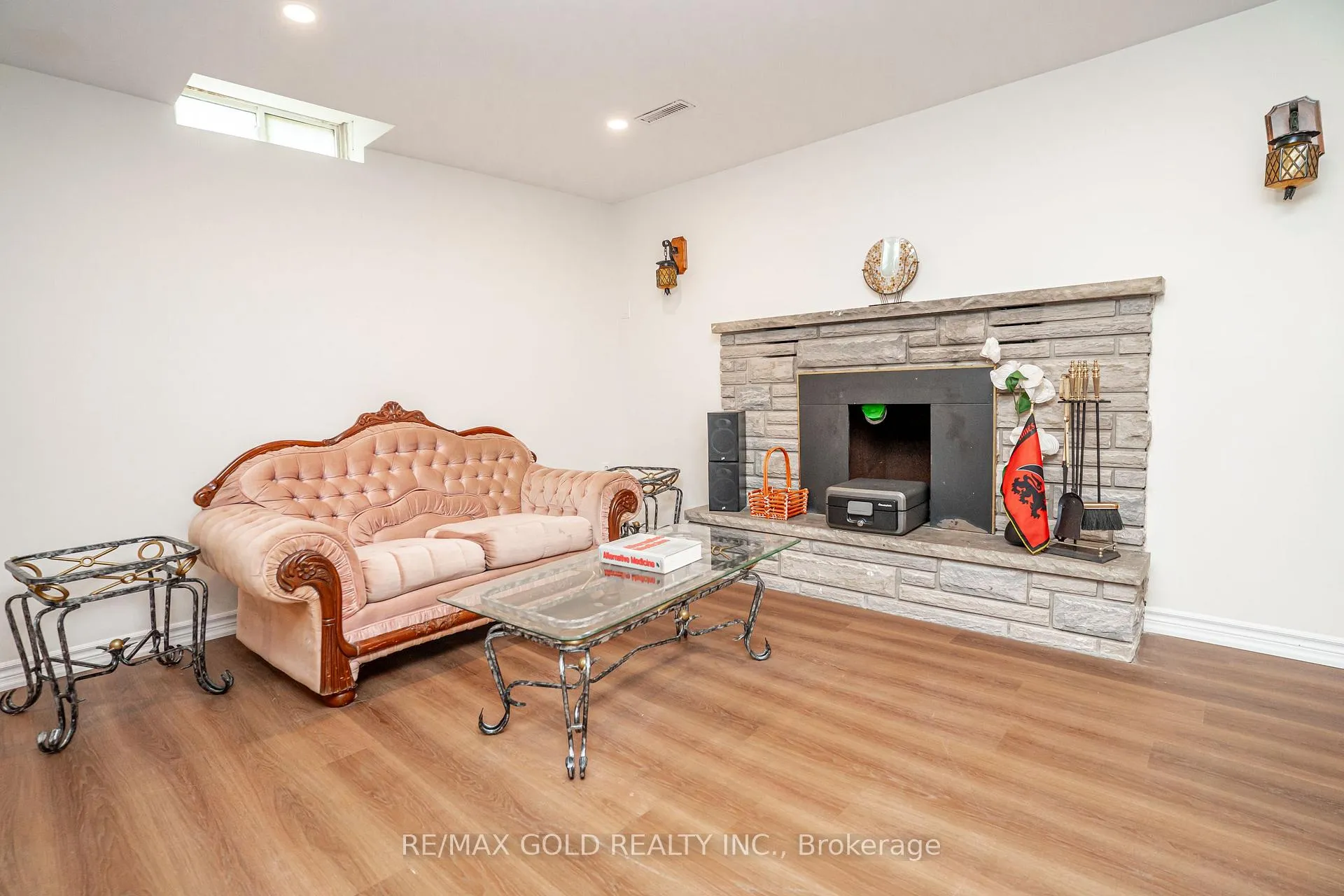 Photo 30 of 75 Mancroft Crescent, Brampton, Central Park — HOMEH
