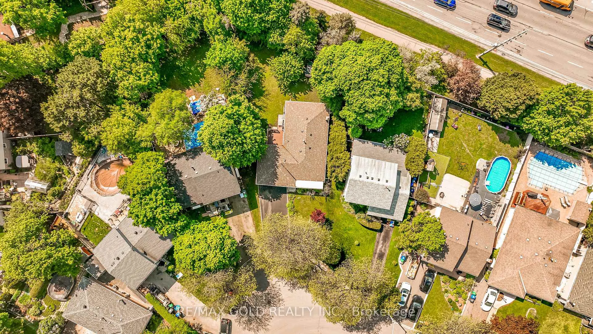 Photo 41 of 75 Mancroft Crescent, Brampton, Central Park — HOMEH