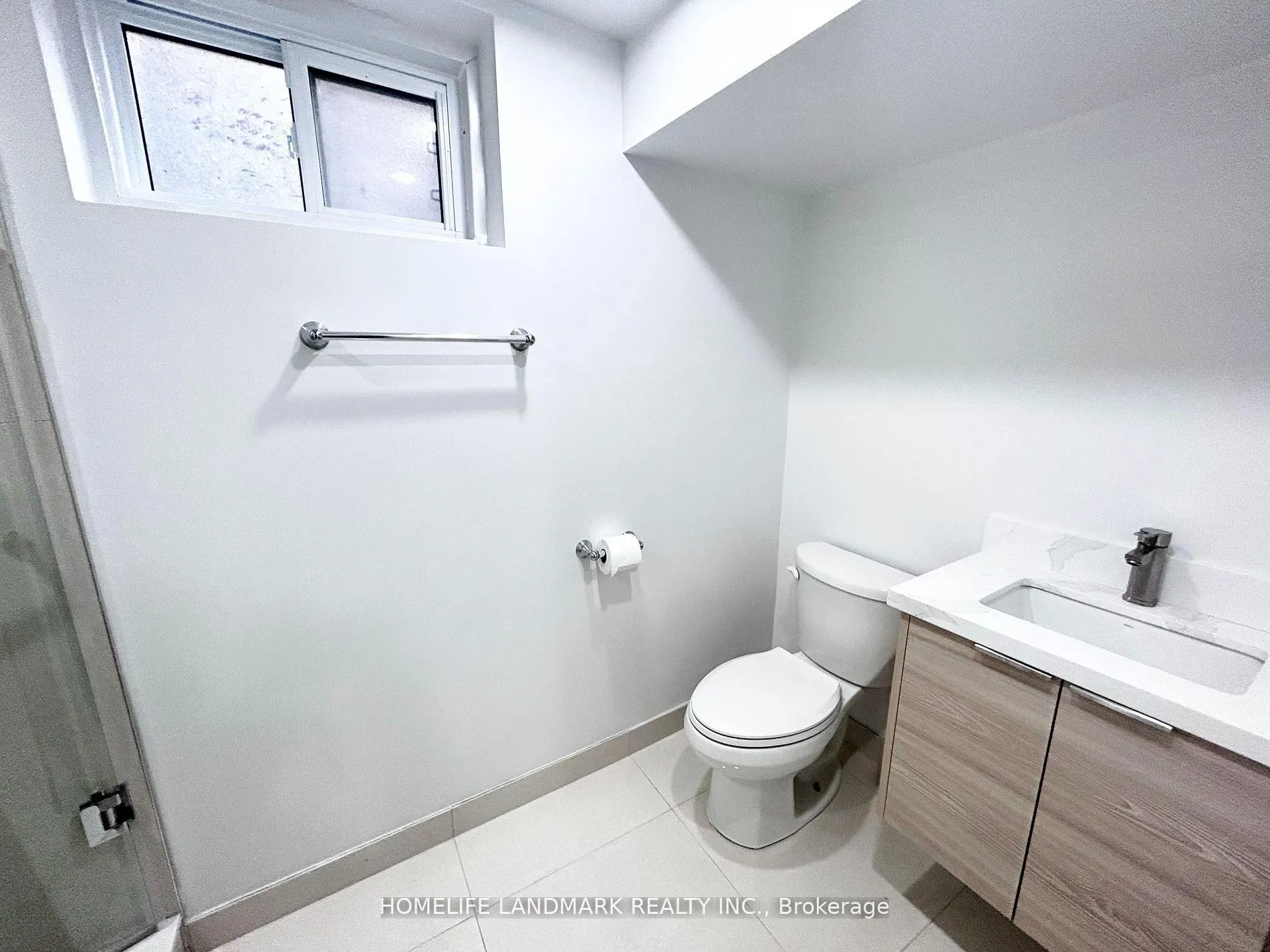 Photo 19 of 18 Summerfeldt Crescent, Markham, Unionville — HOMEH