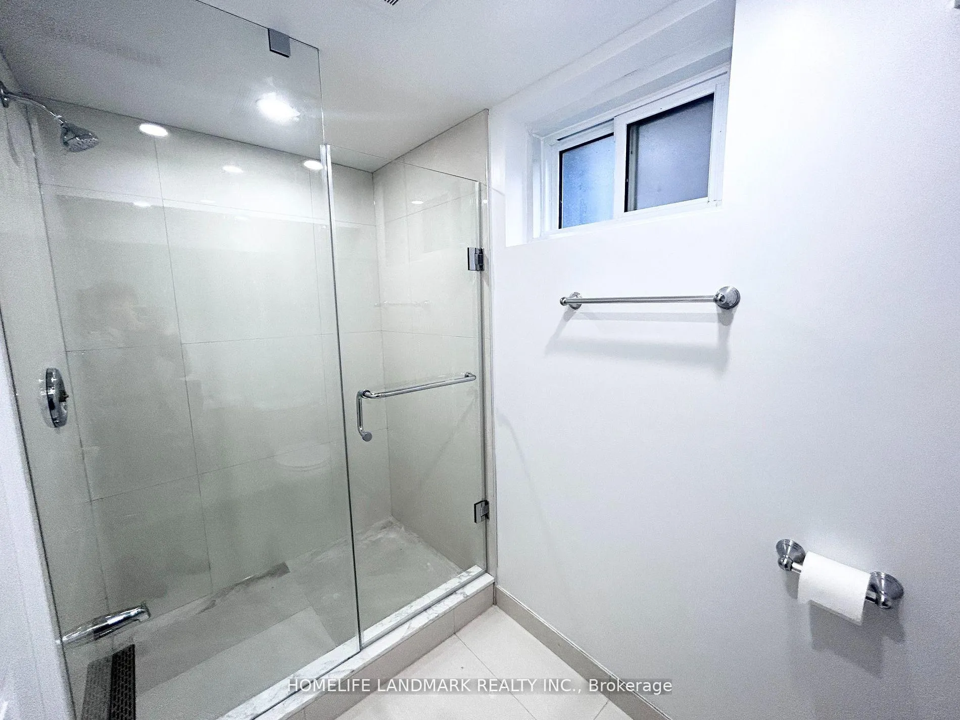 Photo 20 of 18 Summerfeldt Crescent, Markham, Unionville — HOMEH