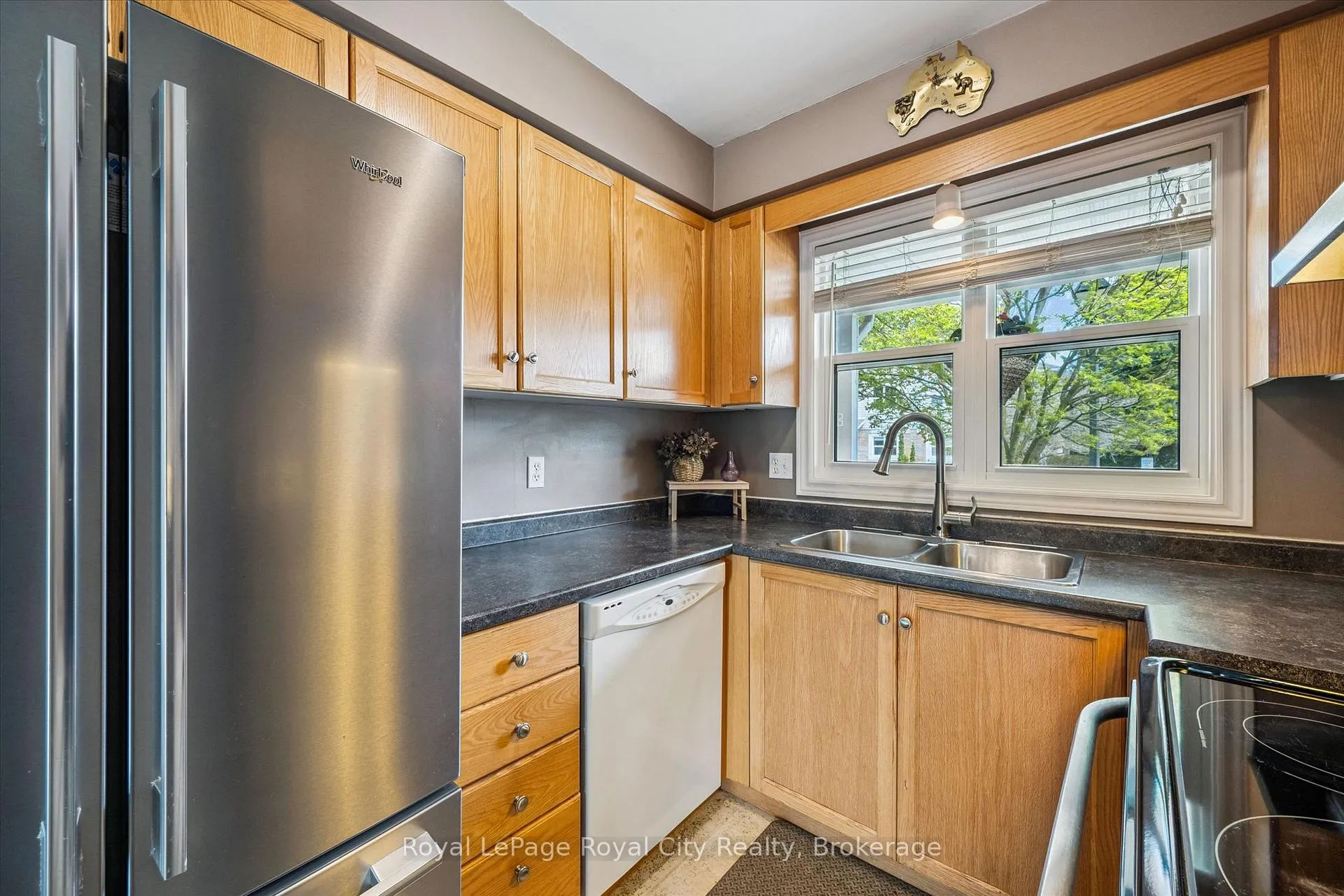 Photo 8 of Unit 24, 240 London Road W, Guelph, Downtown — HOMEH