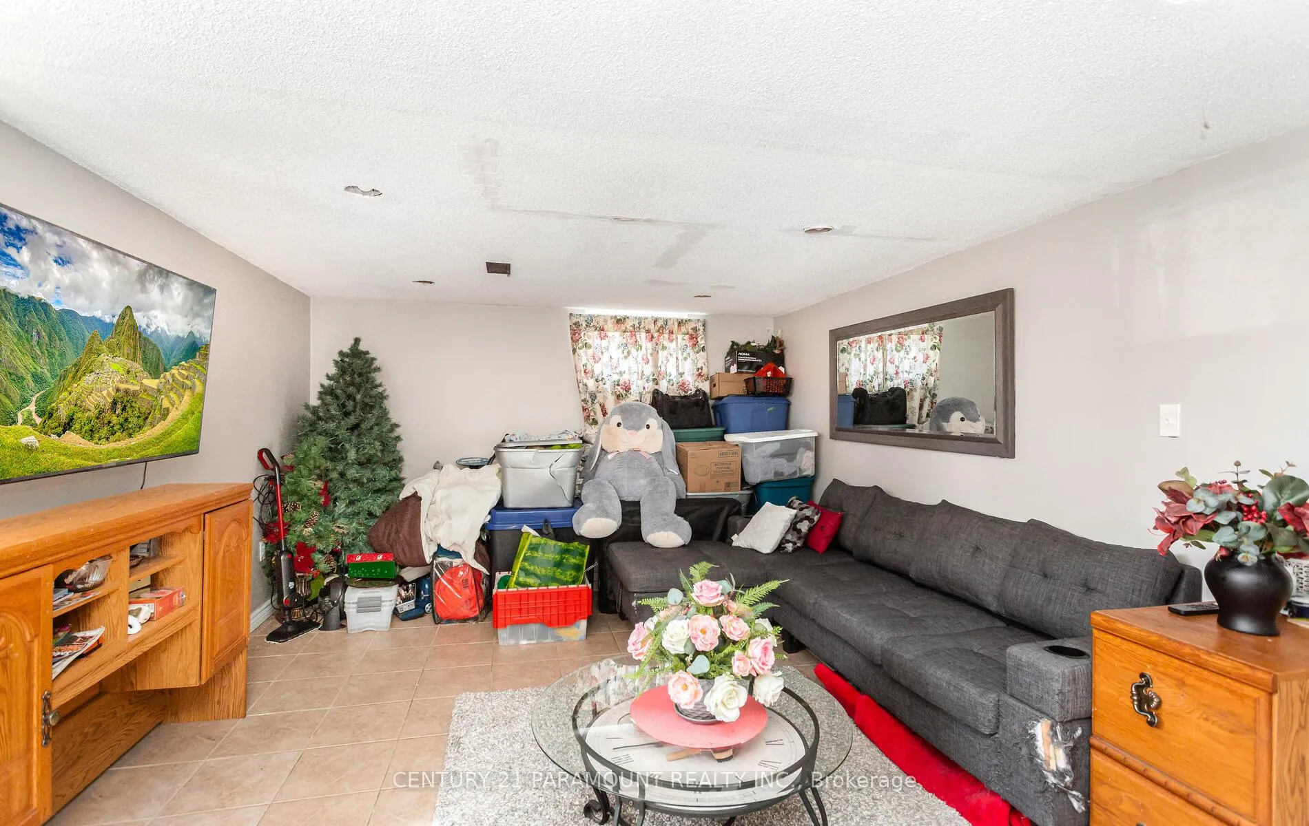 Photo 8 of 39 Aloma Crescent, Brampton, Avondale — HOMEH