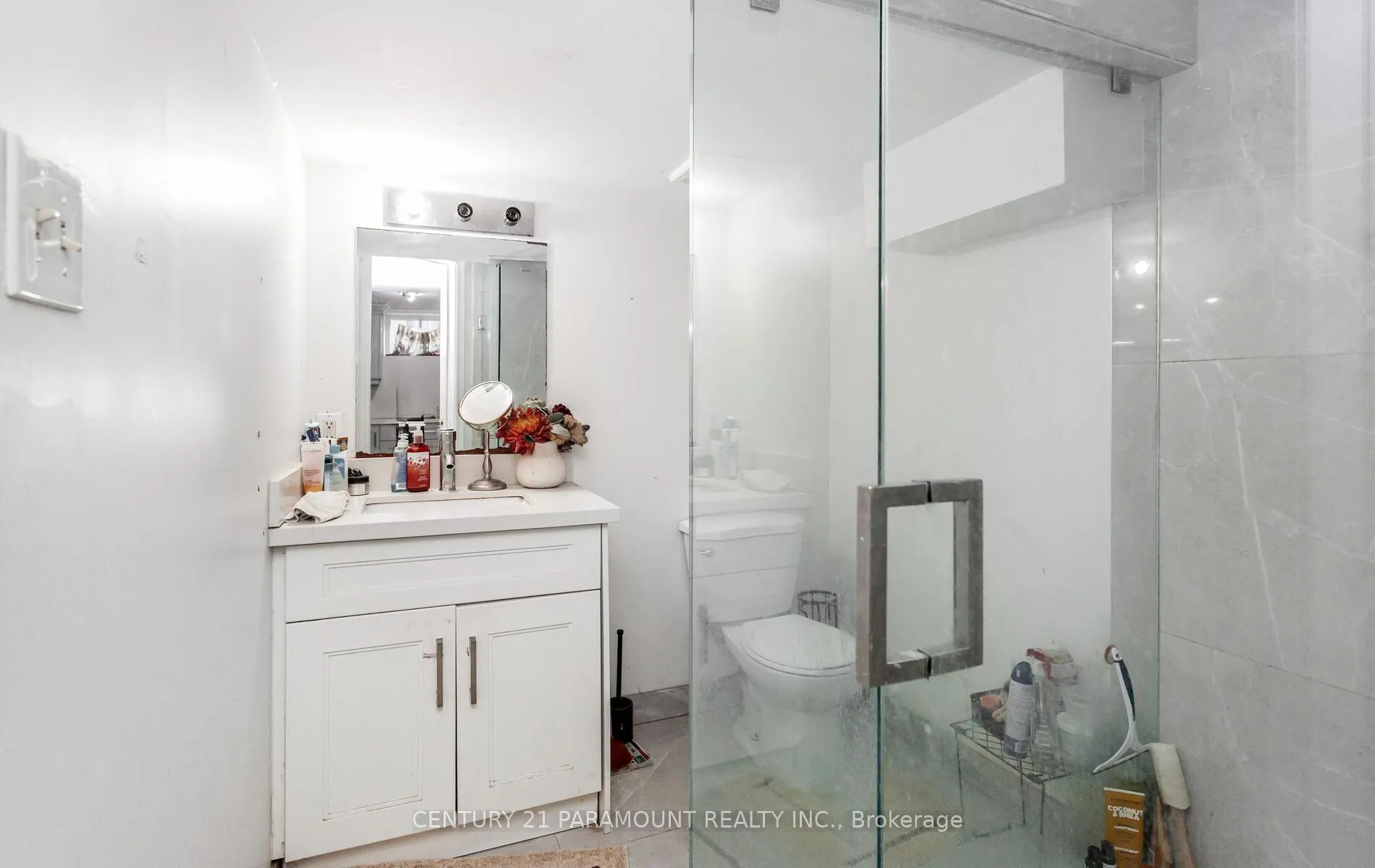 Photo 17 of 39 Aloma Crescent, Brampton, Avondale — HOMEH