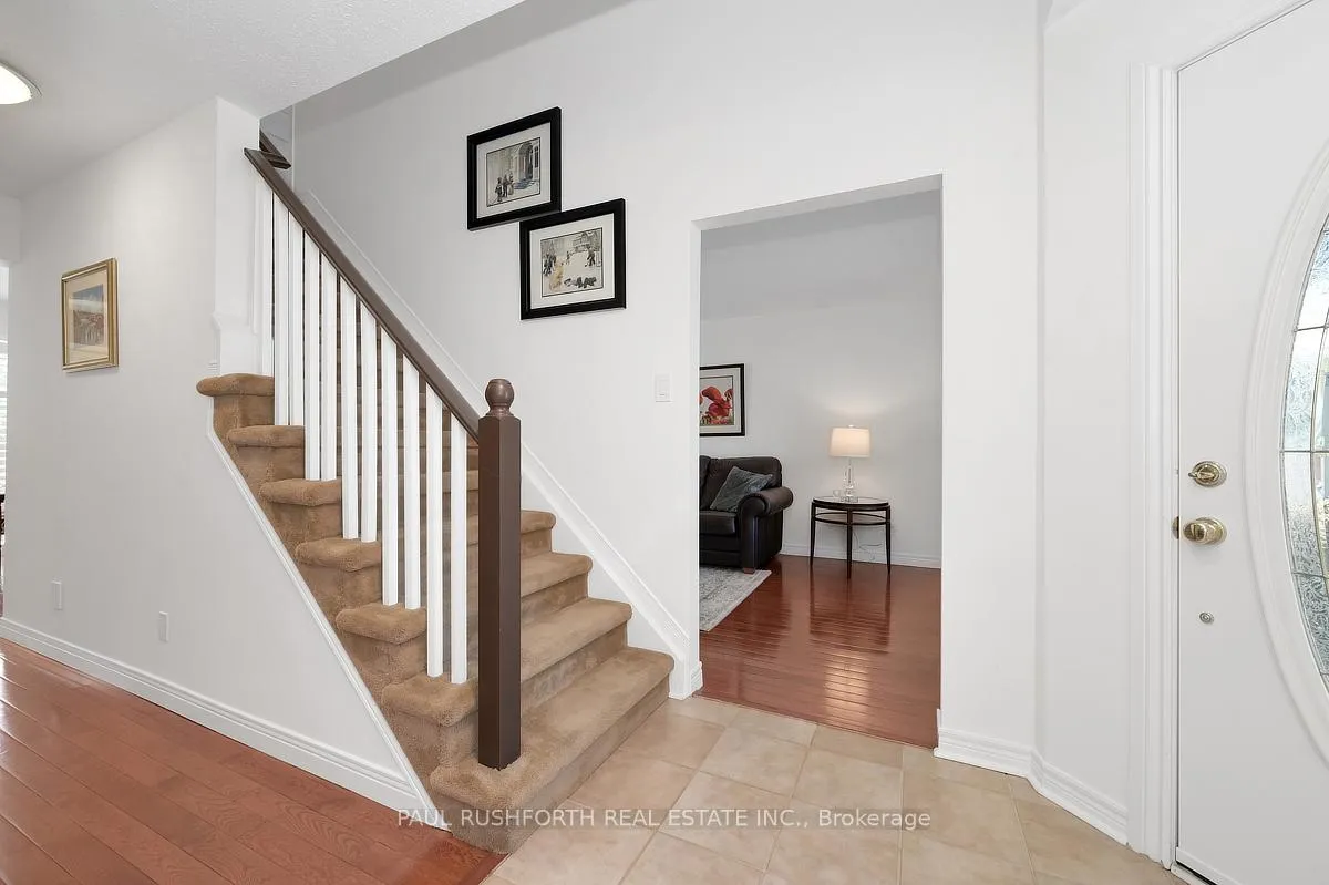Photo 3 of 1729 Tache Way, Ottawa, Fallingbrook/Pineridge — HOMEH