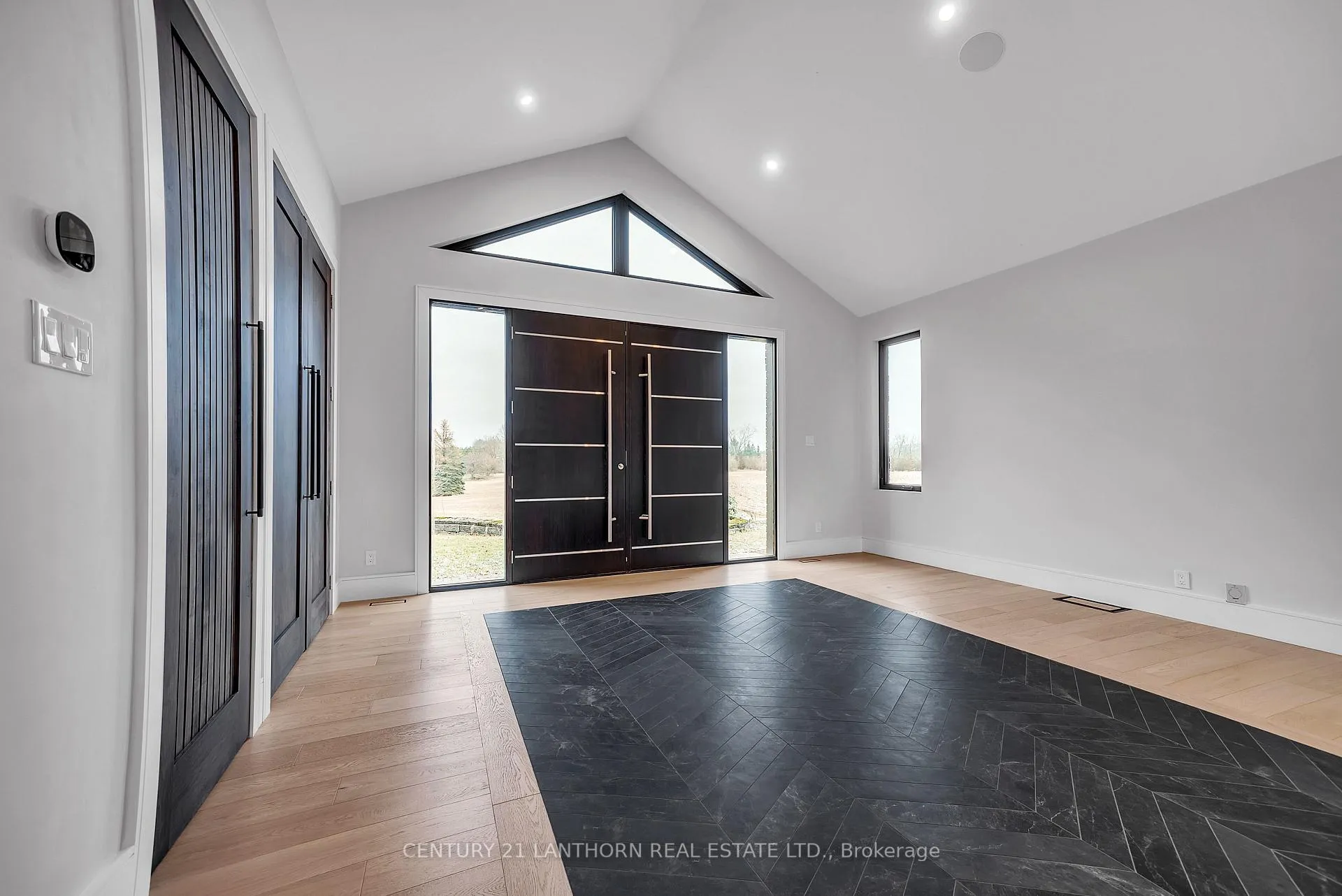 Photo 5 of 676 Foxton Road, Belleville, Thurlow Ward — HOMEH