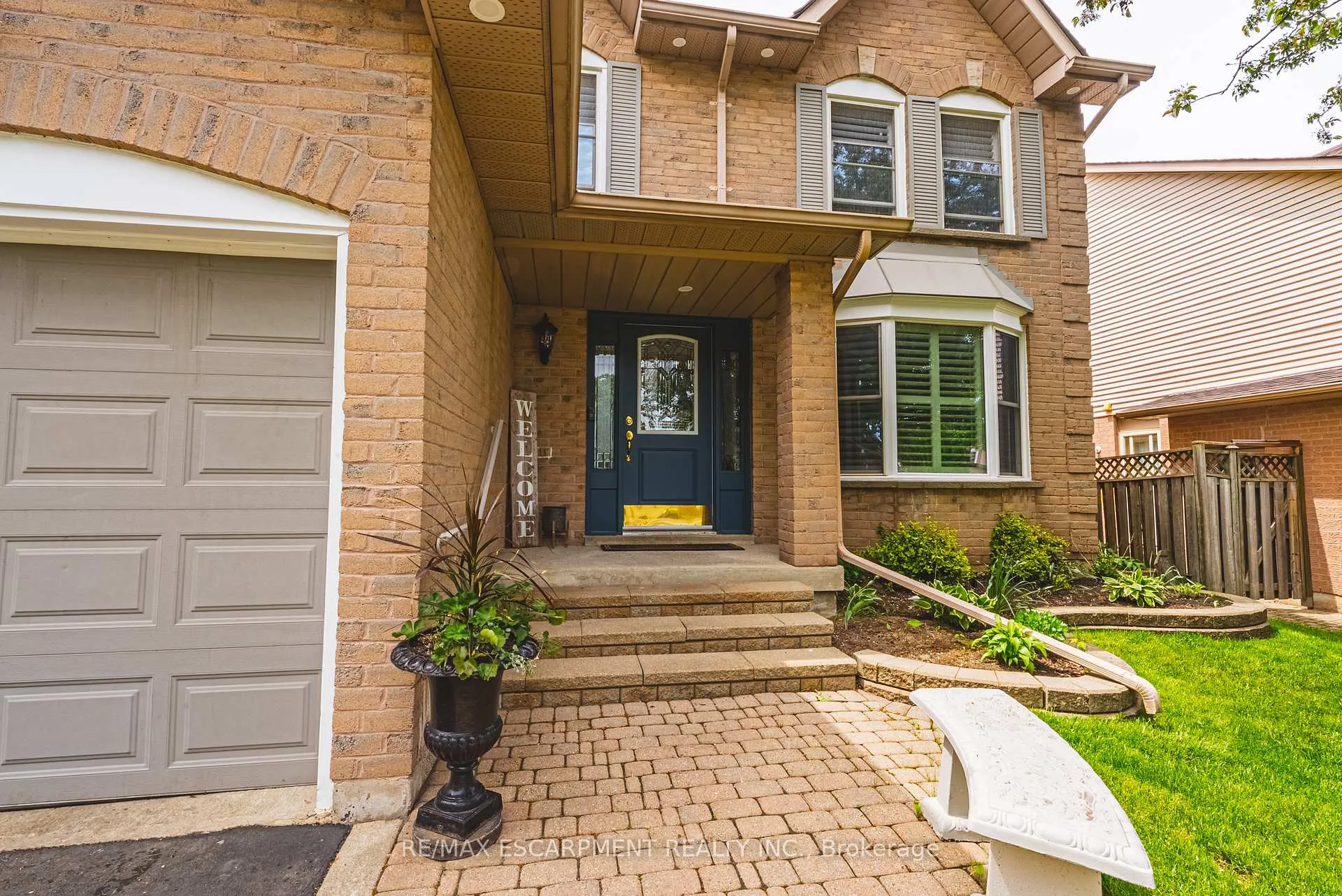 Photo 3 of 3217 Sovereign Road, Burlington, Headon — HOMEH