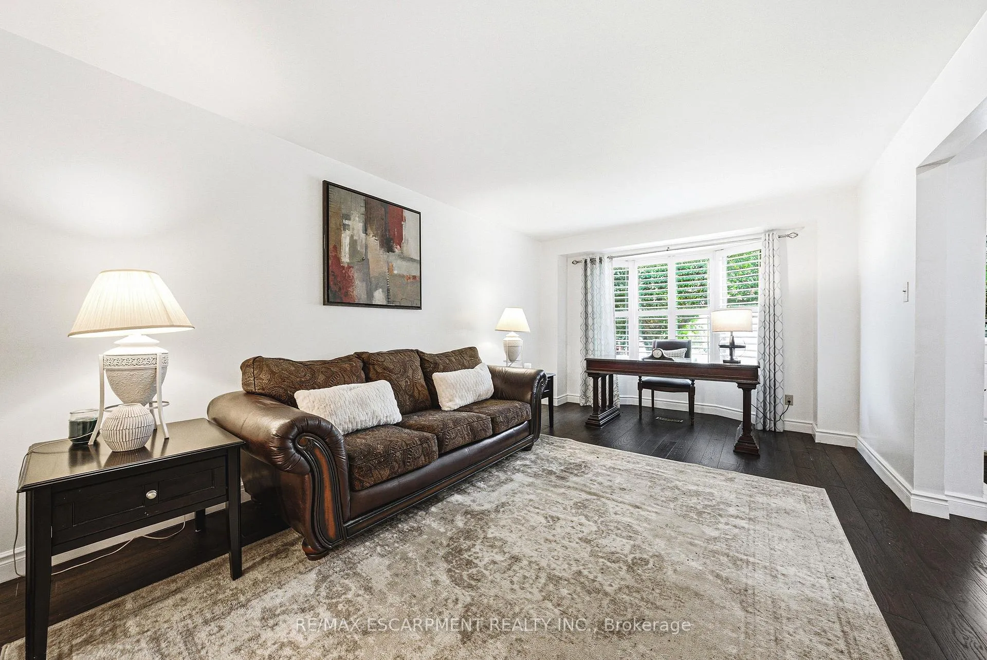 Photo 6 of 3217 Sovereign Road, Burlington, Headon — HOMEH